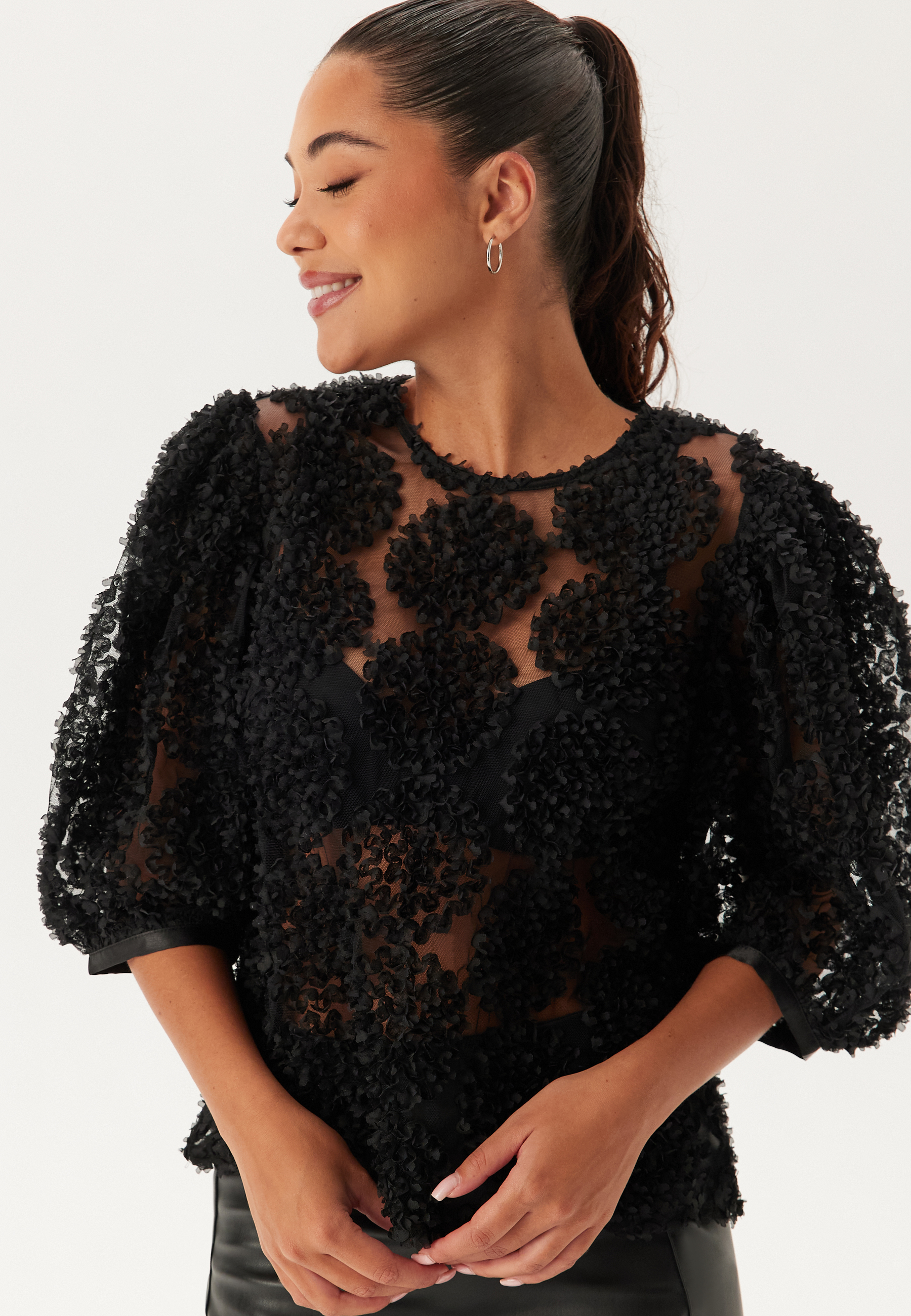 3D Flower Puff Sleeve Blouse