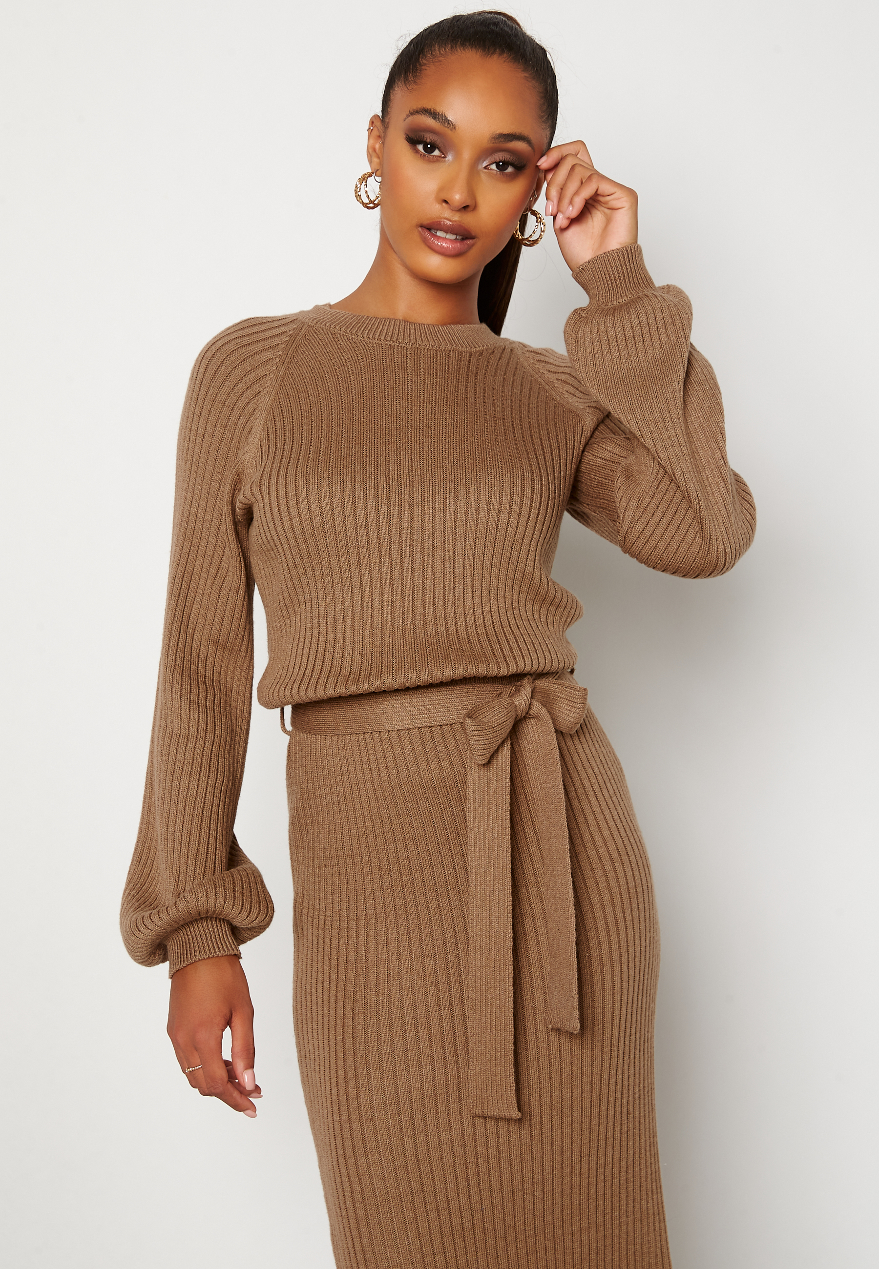 Amira knitted dress 2