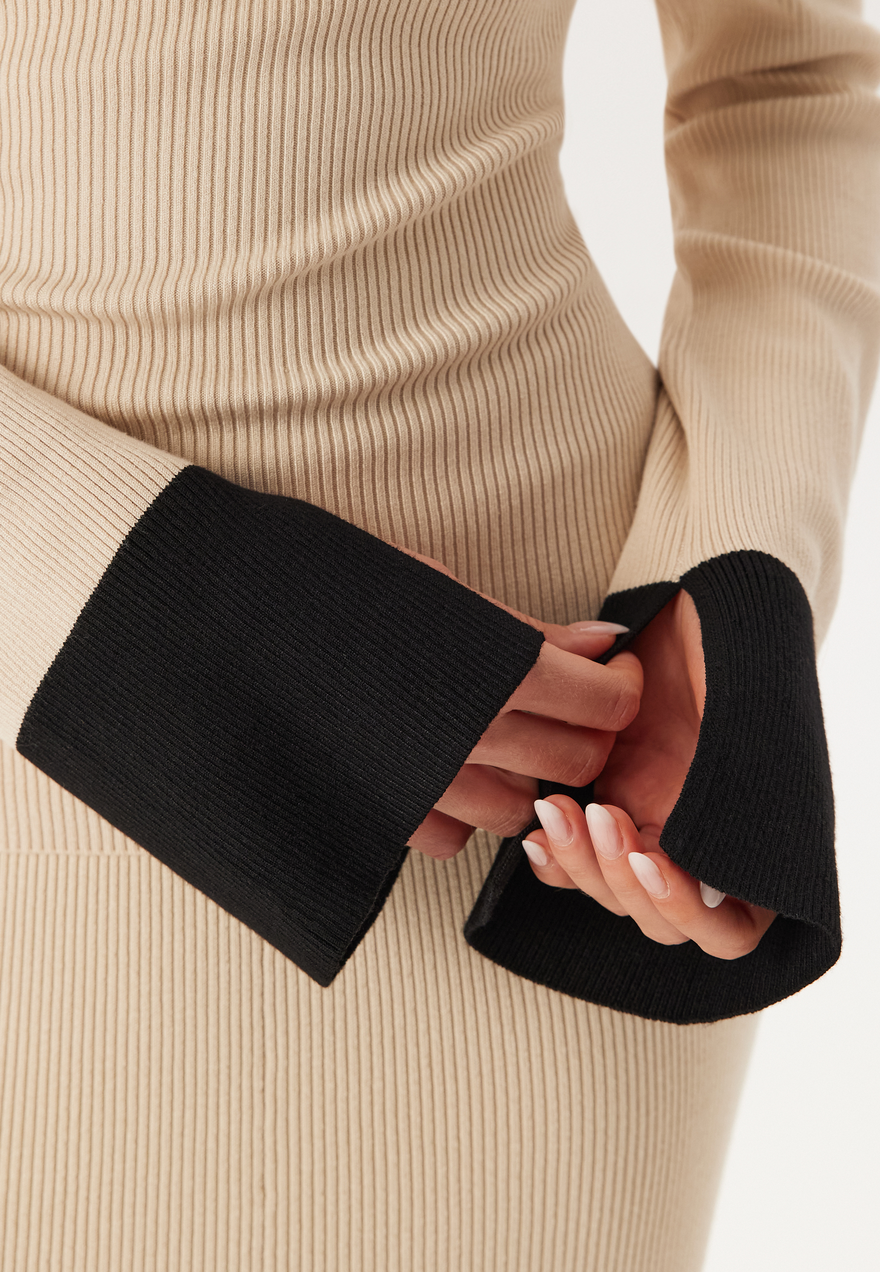 Contrast Rib Knitted Top 3