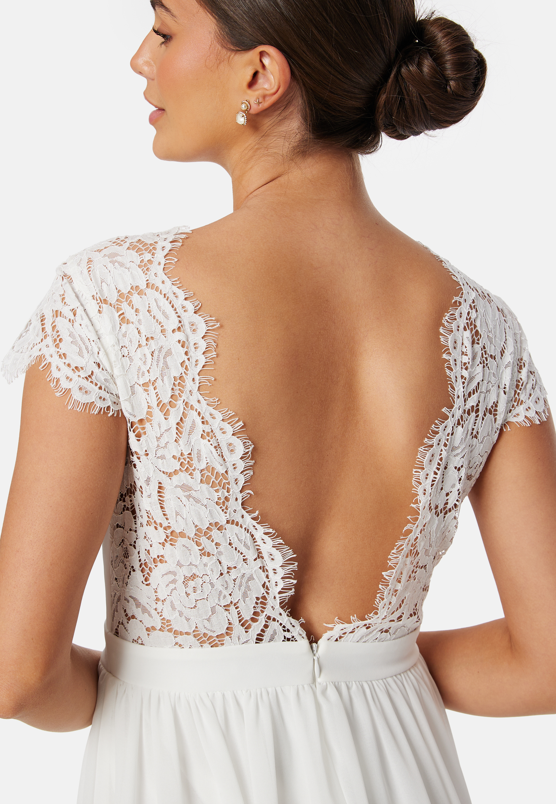 Lace Open Back Wedding Gown 3