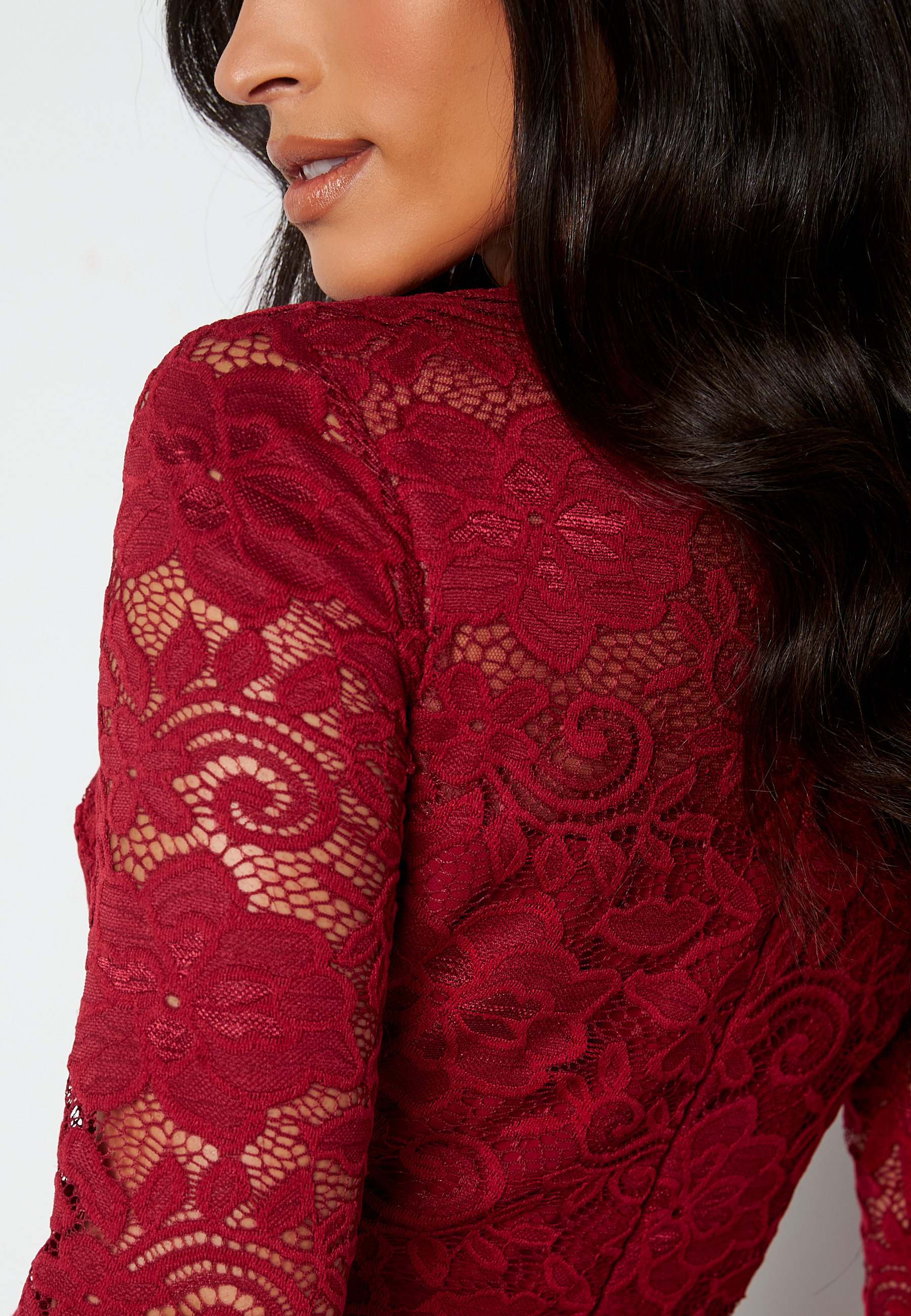 Jolie Lace Gown 4