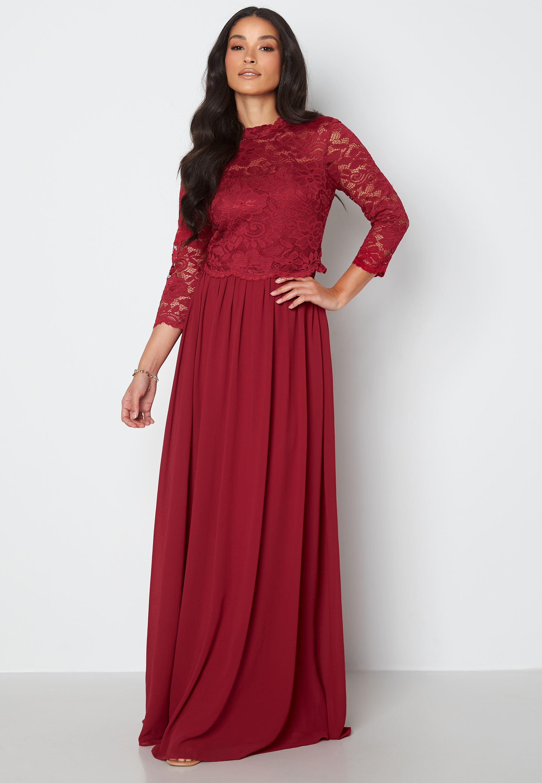 Jolie Lace Gown 5