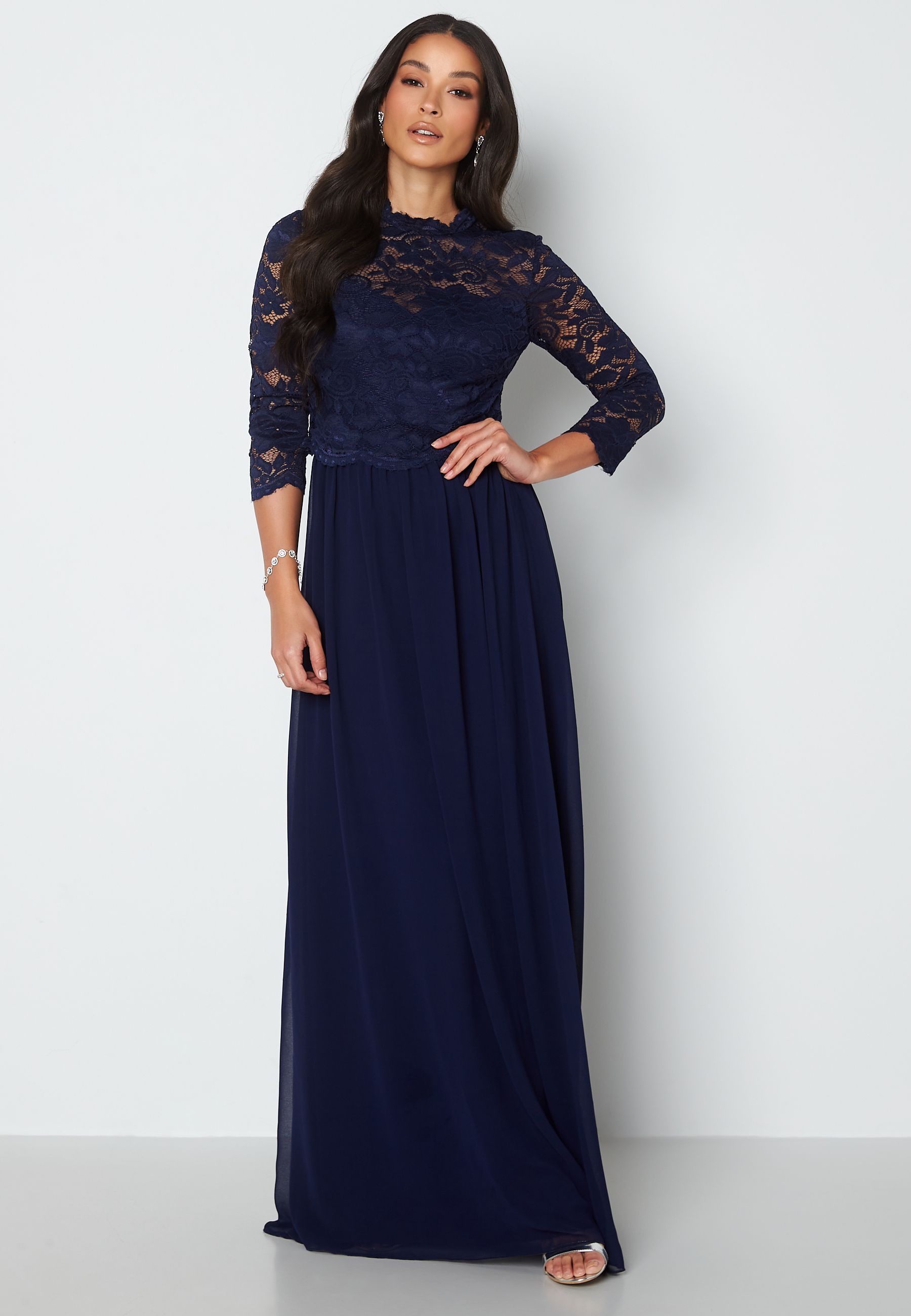 Jolie Lace Gown 6