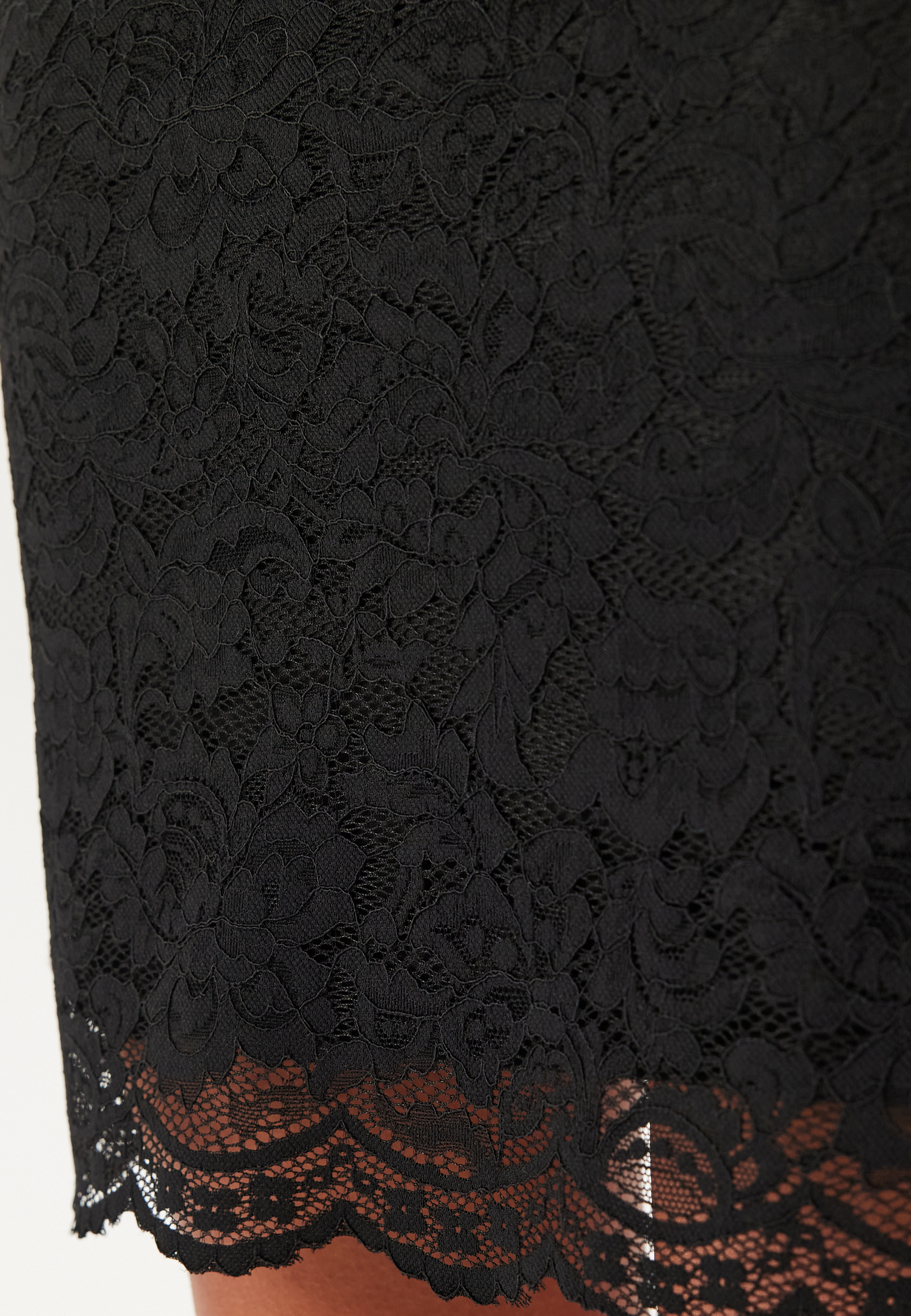 V-neck short lace Dress 2