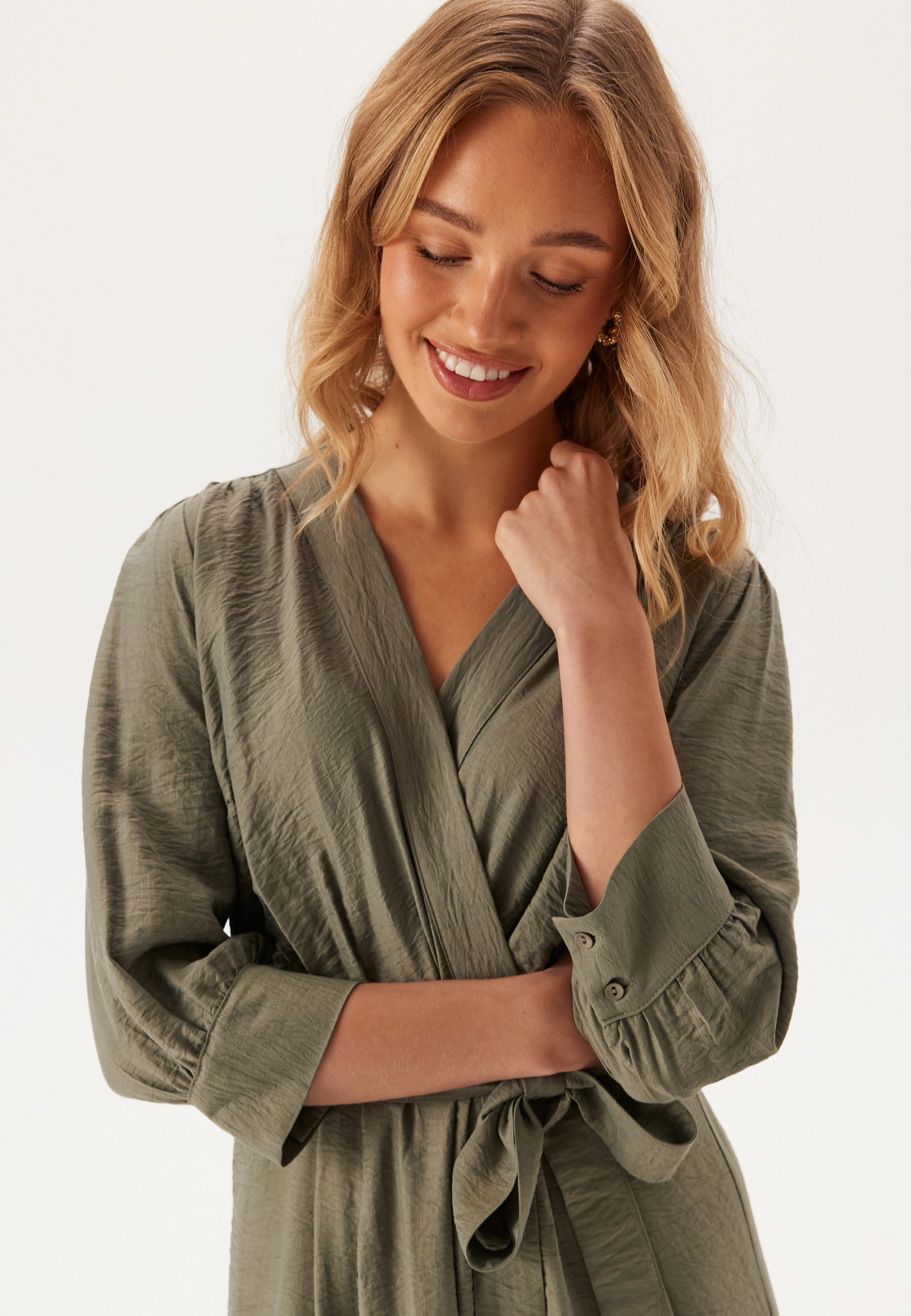 Puff Sleeve Structured Dress 2