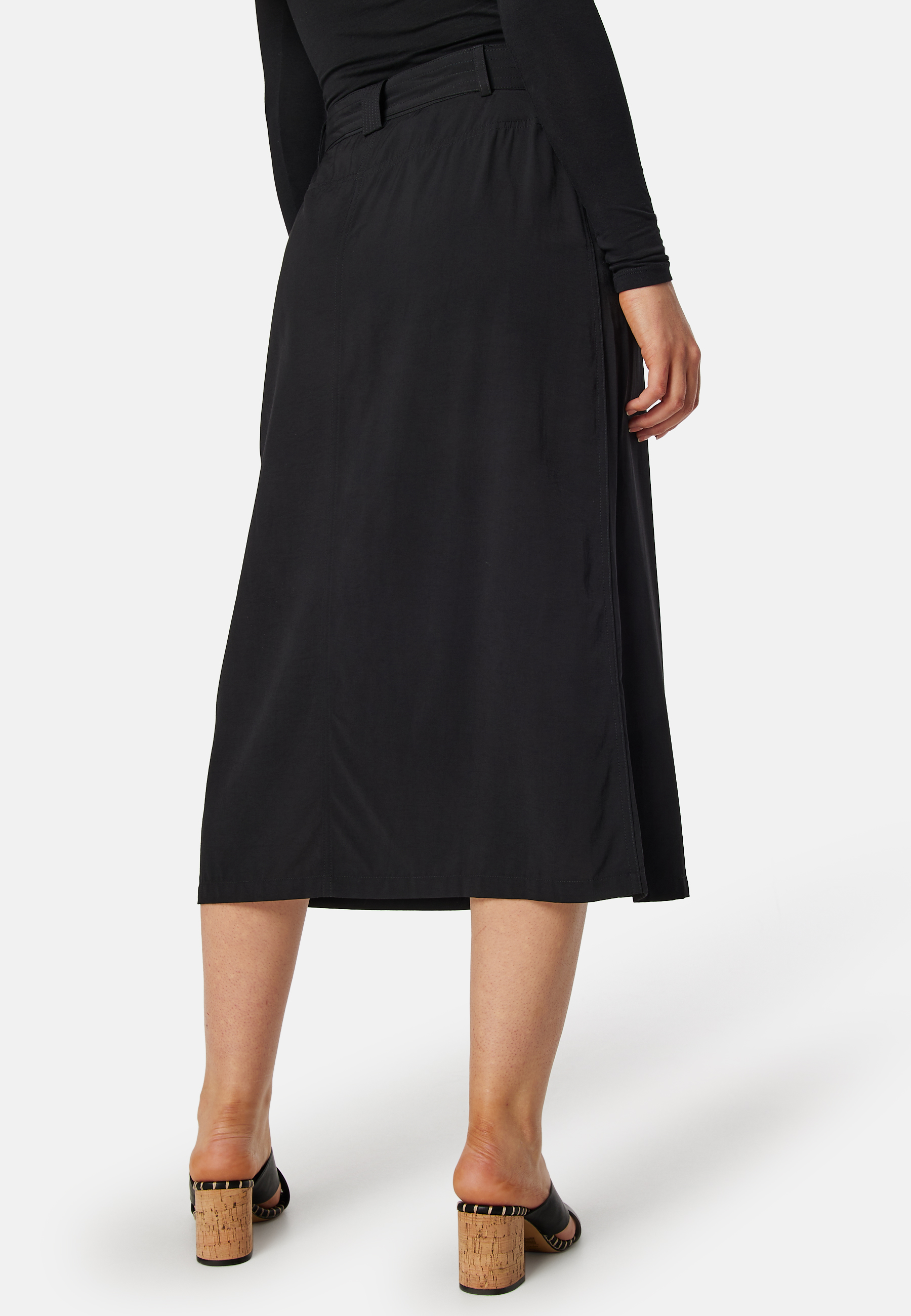 Shaima Cargo Skirt 2