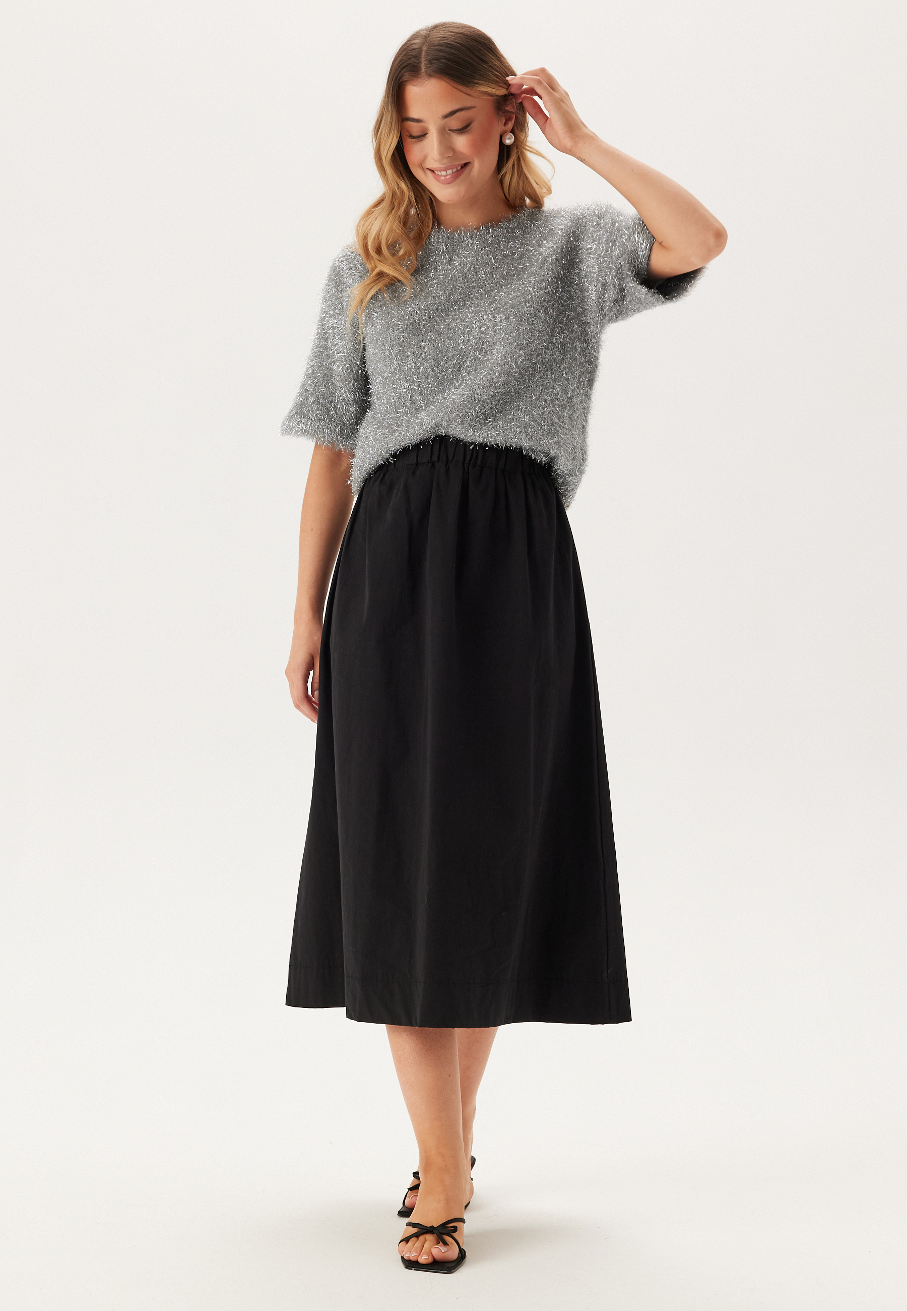 Sparkling Knitted Short Sleeve Sweater 2