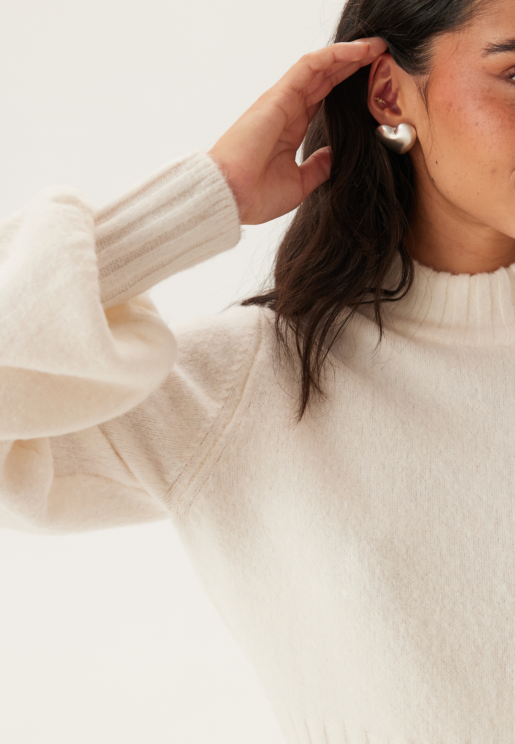 Volume Sleeve Knitted Sweater 4