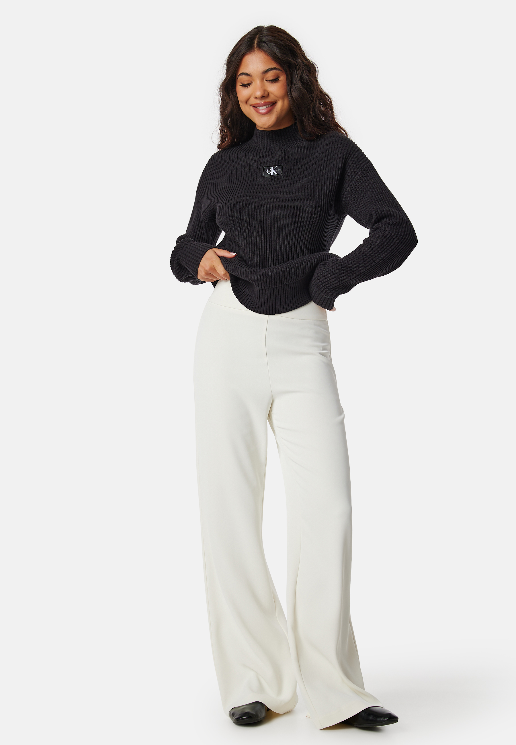 Woven Label Loose Sweater 2