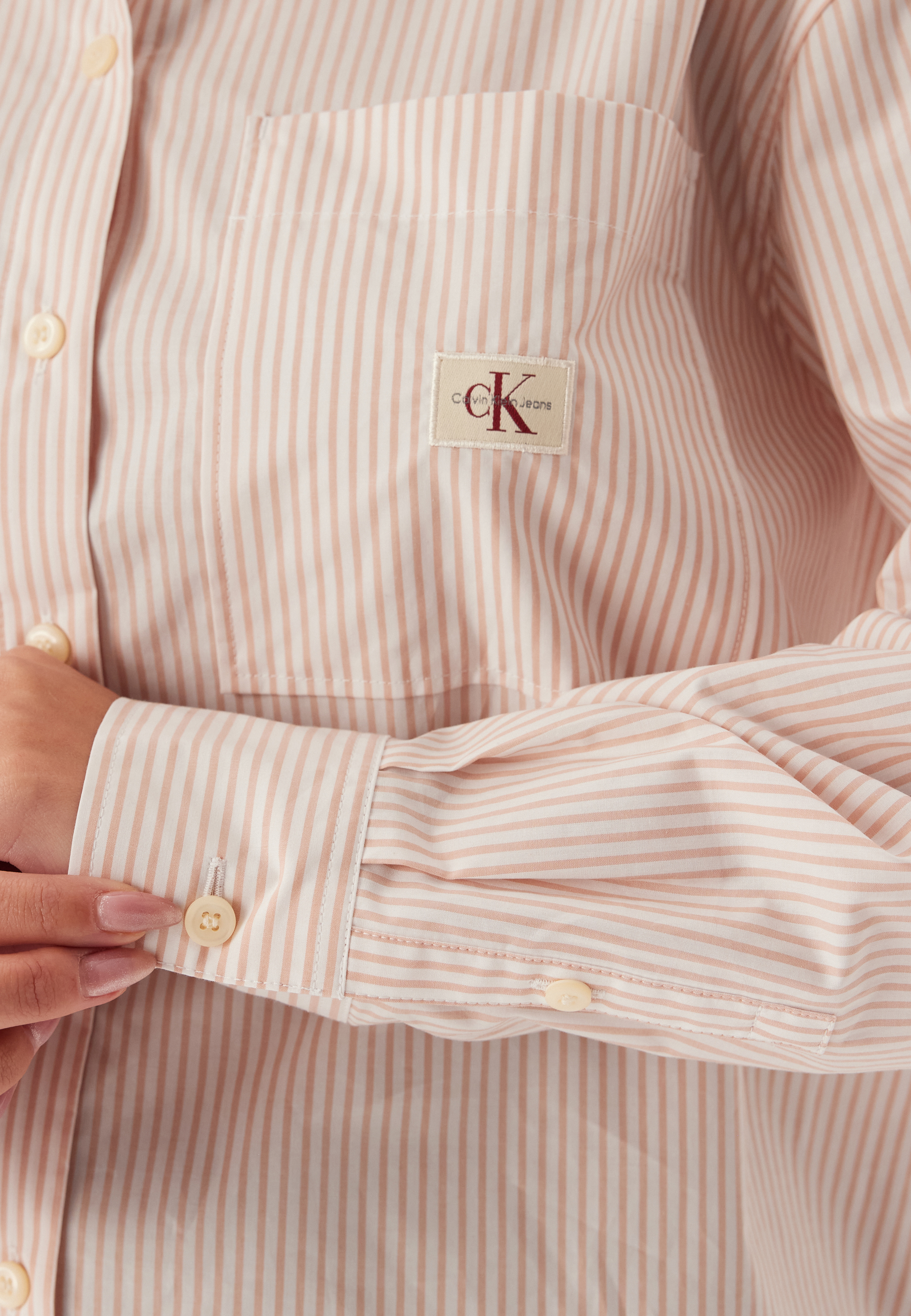 Woven Label Relaxed Shirt 4