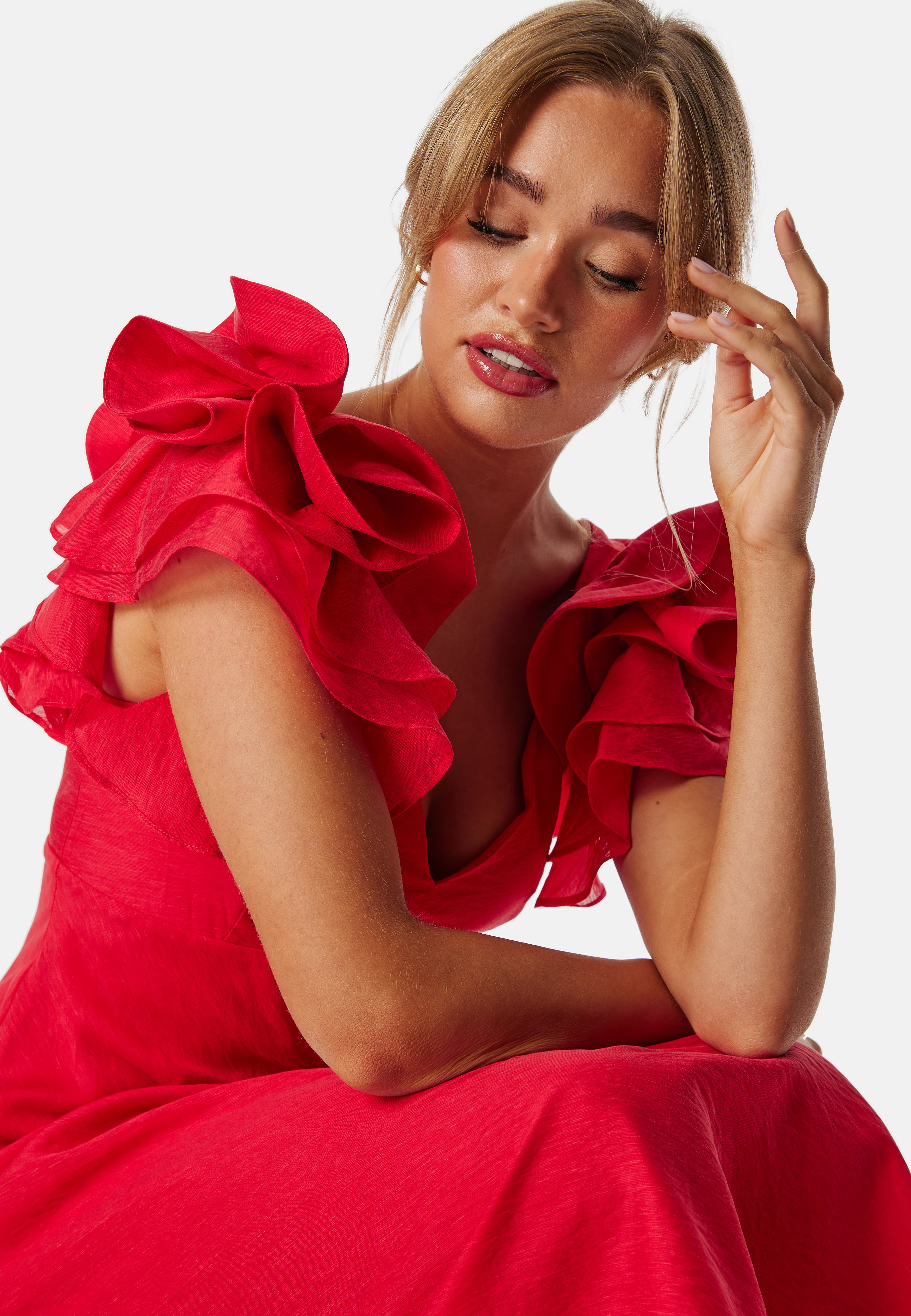 Rylie Ruffle Shoulder Midi Dre 2