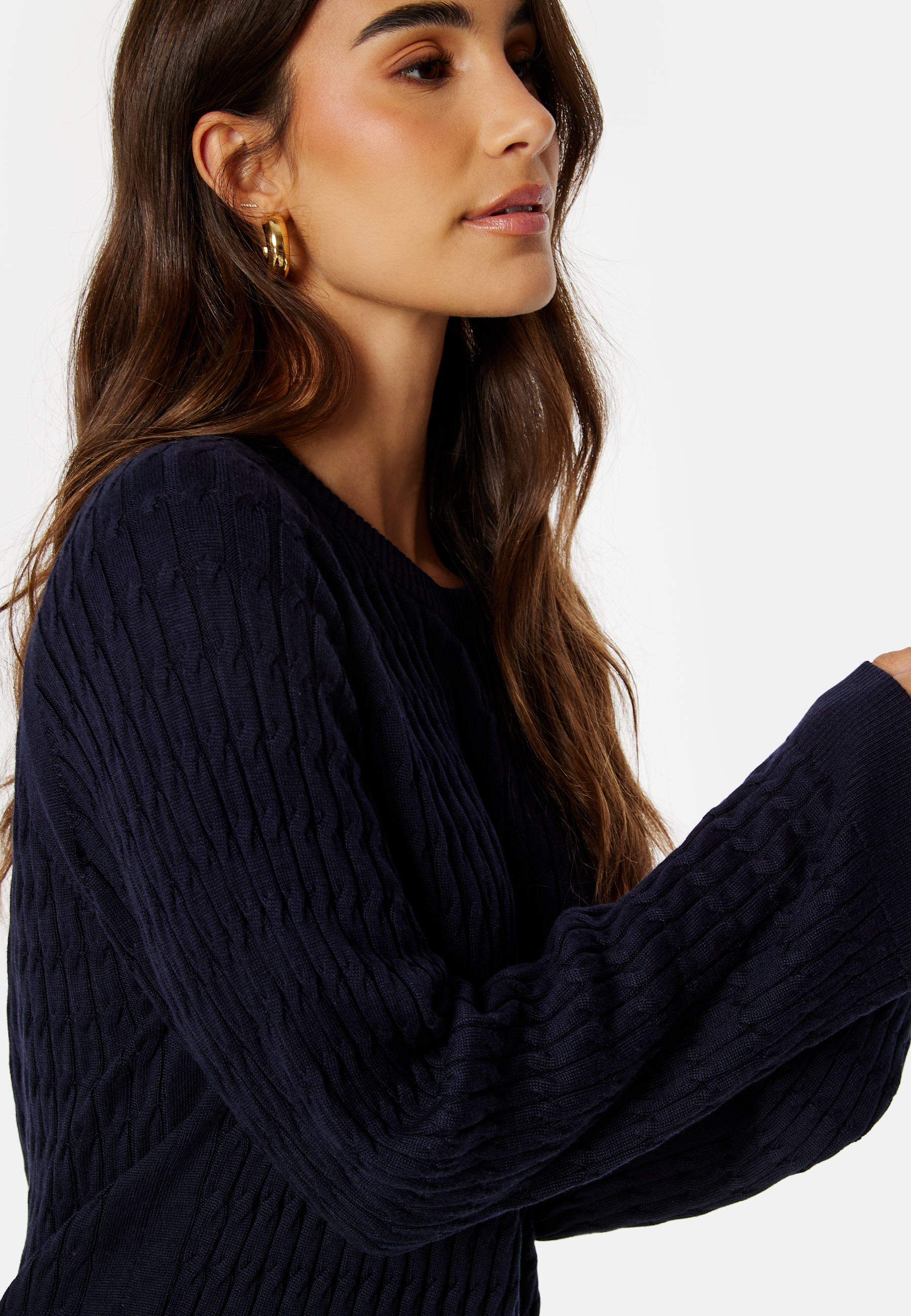 Cable Knit C-Neck 3