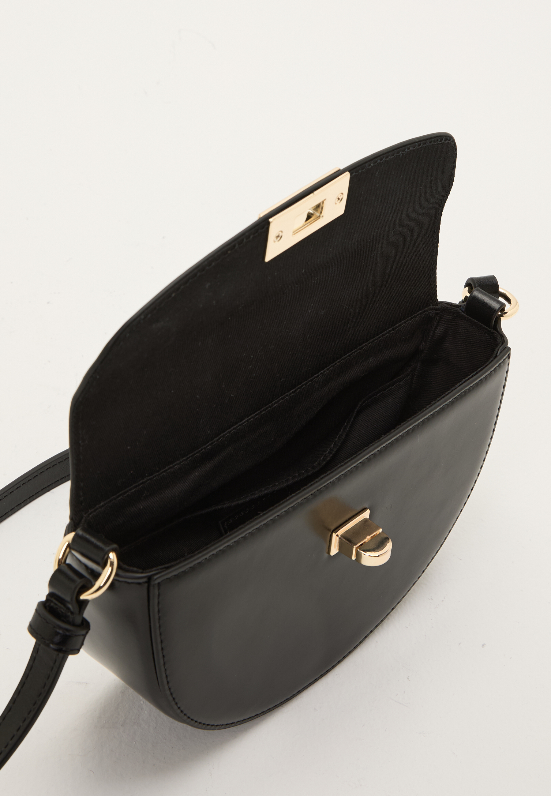 Leather Shoulder Bag 3