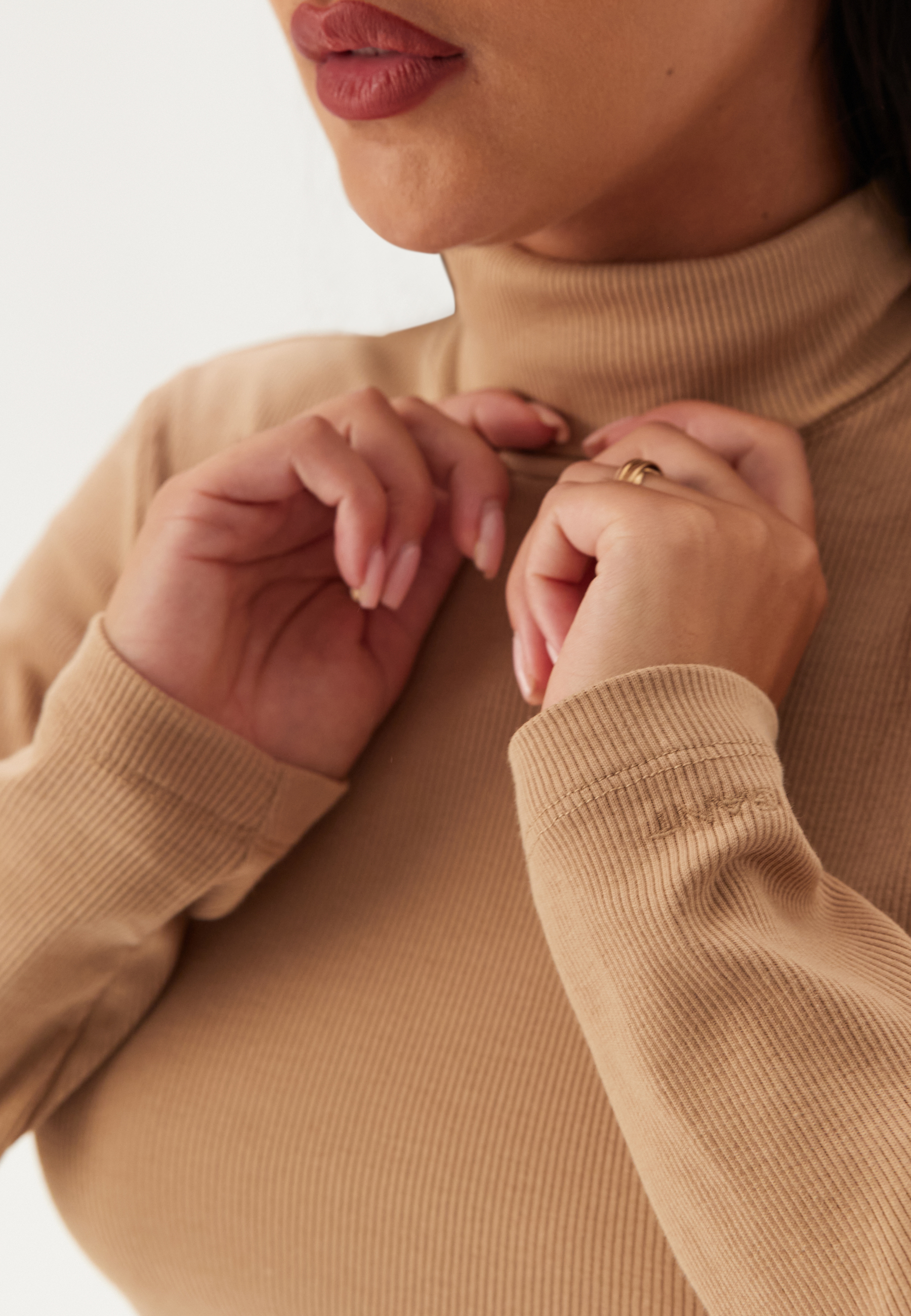 Slim Rib Turtleneck 3