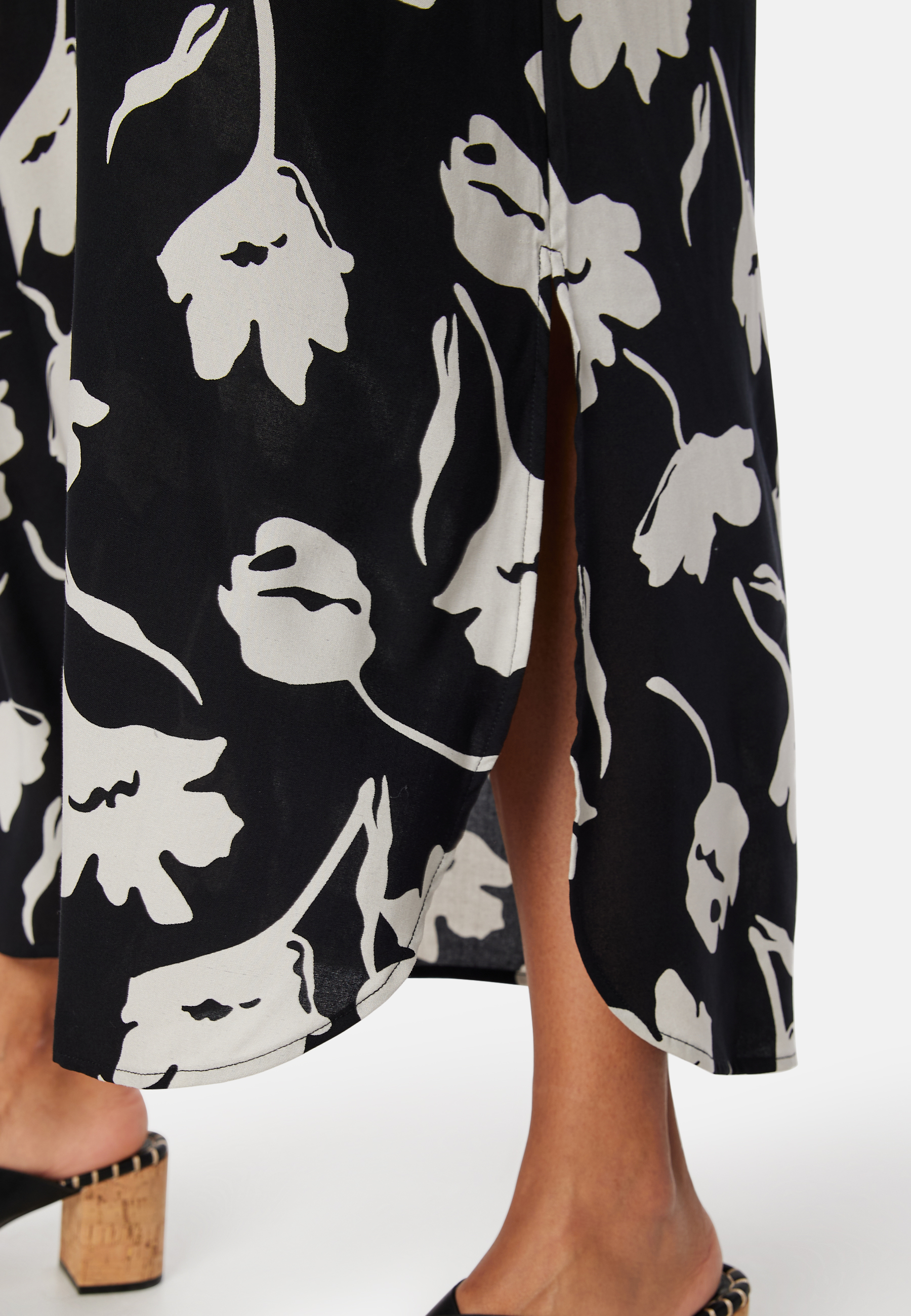 V-neck Raglan Viscose Dress 2