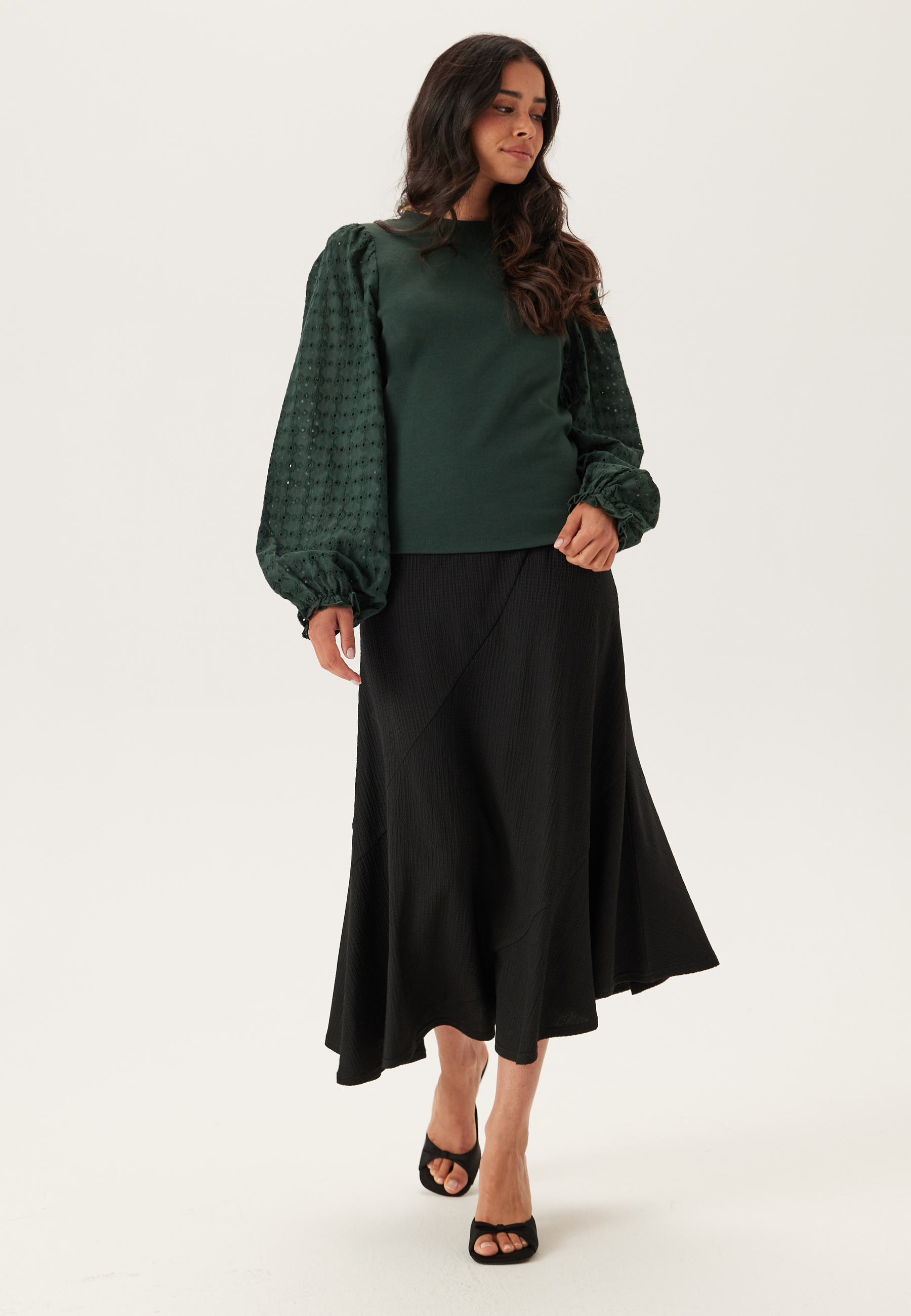 Broderie Anglaise Sleeve Top 3