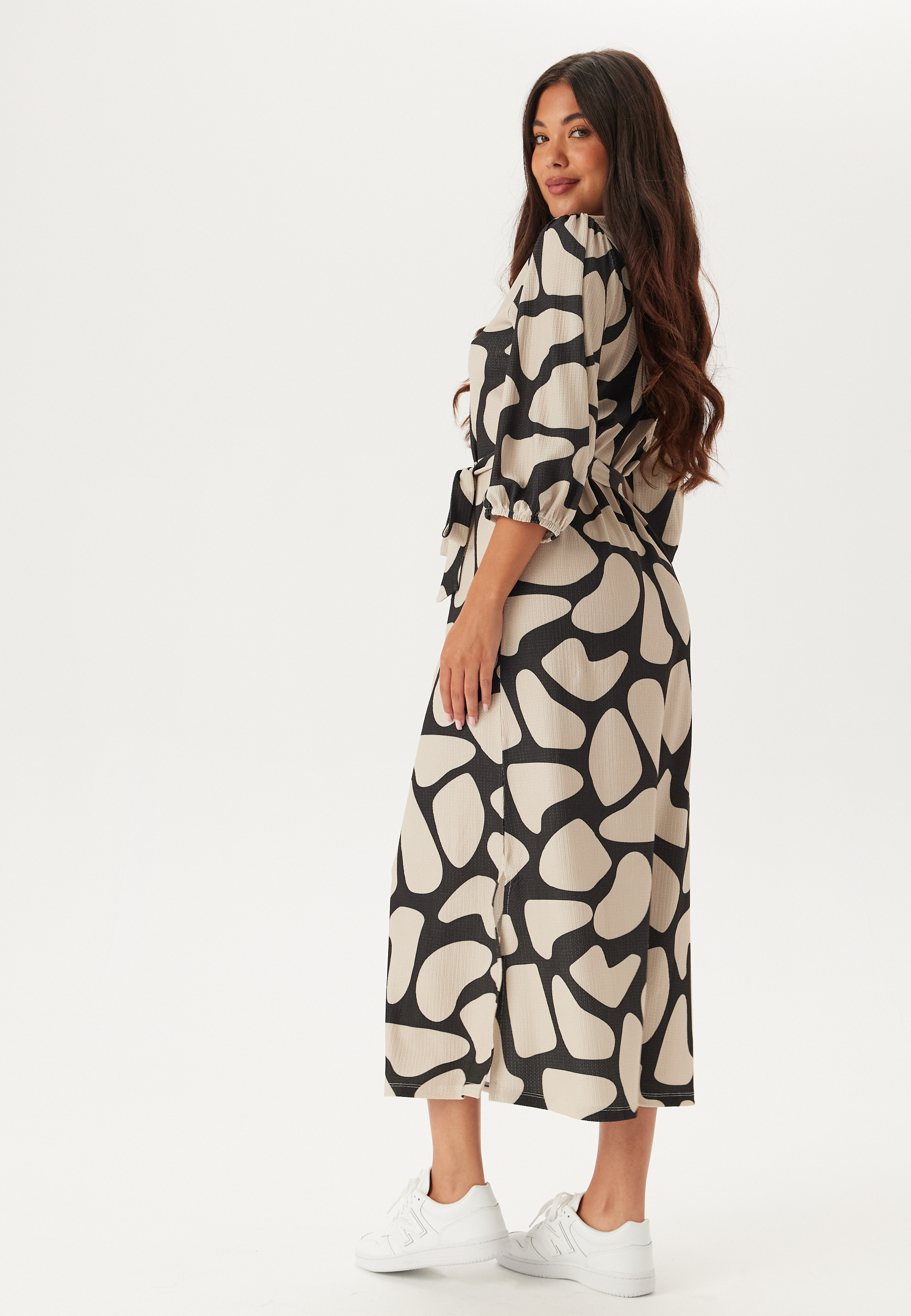 Structured Puff Sleeve Midi Dress 5