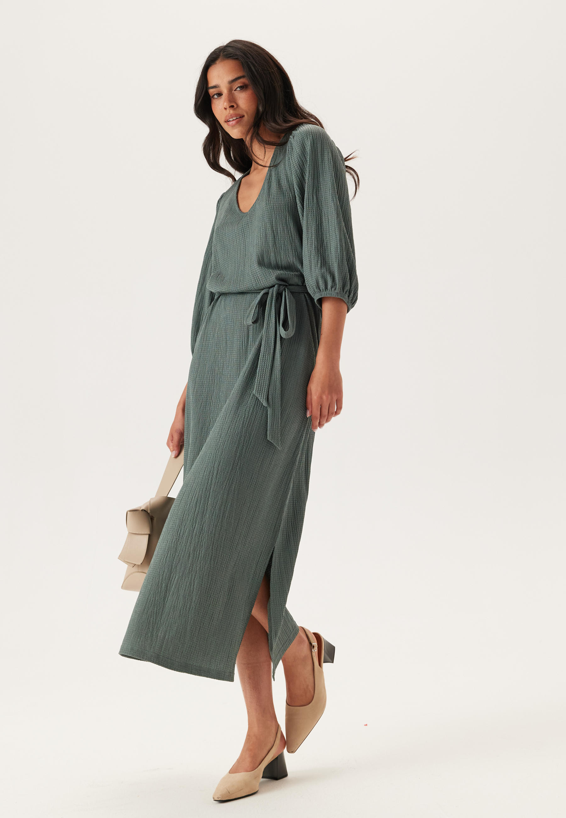 Structured Puff Sleeve Midi Dress 2