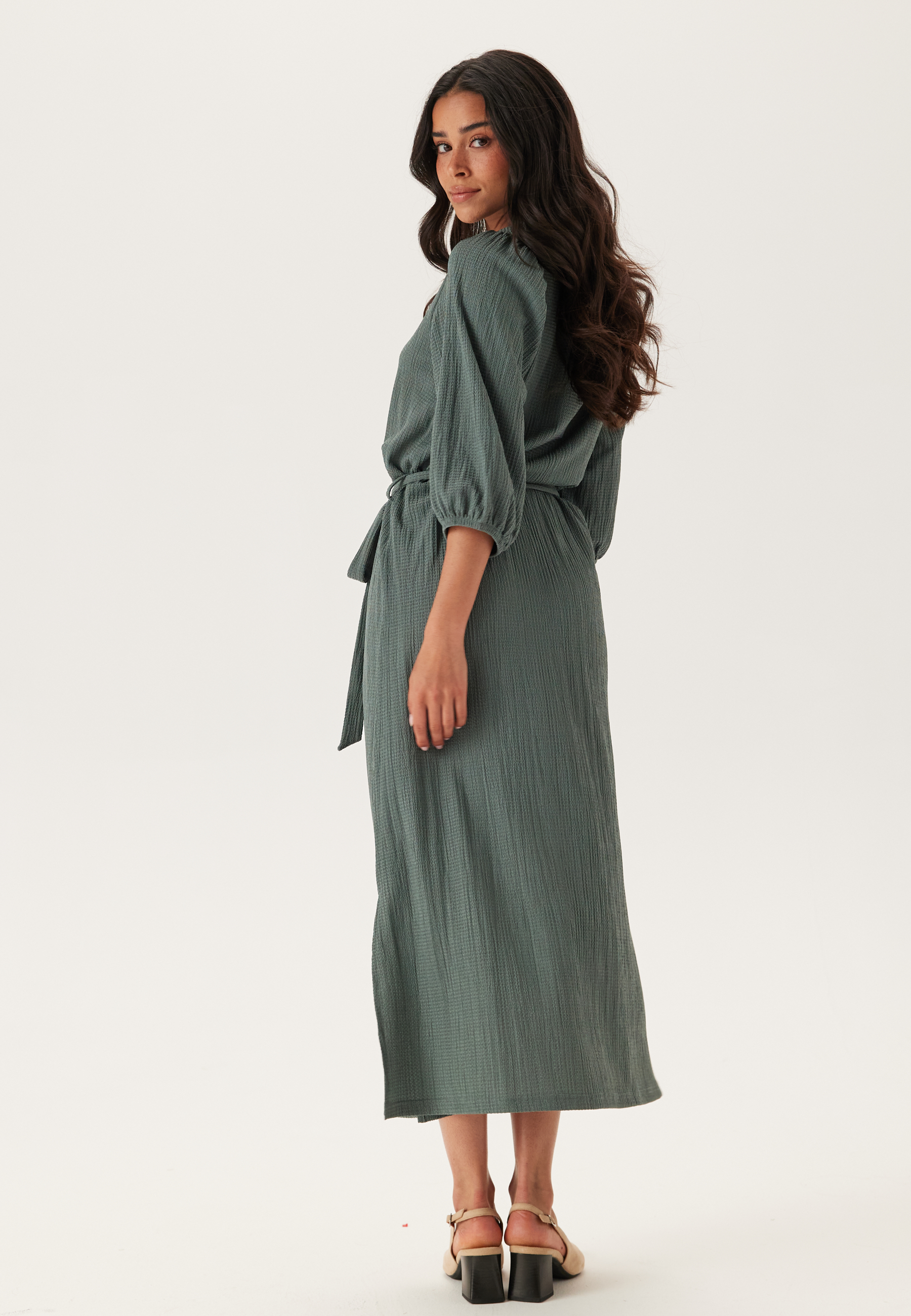 Structured Puff Sleeve Midi Dress 3