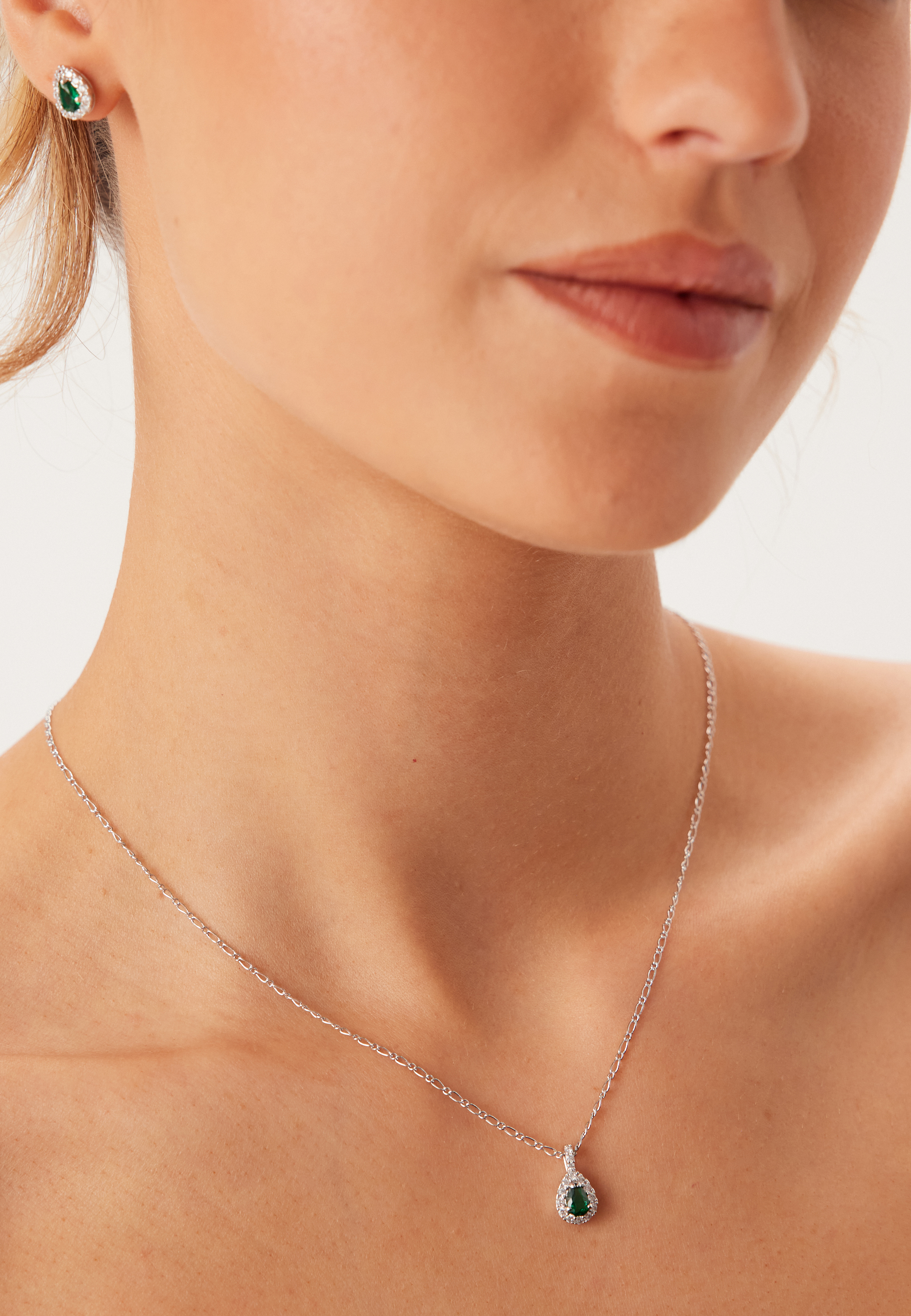 Läs mer om Bianca Necklace - Emerald