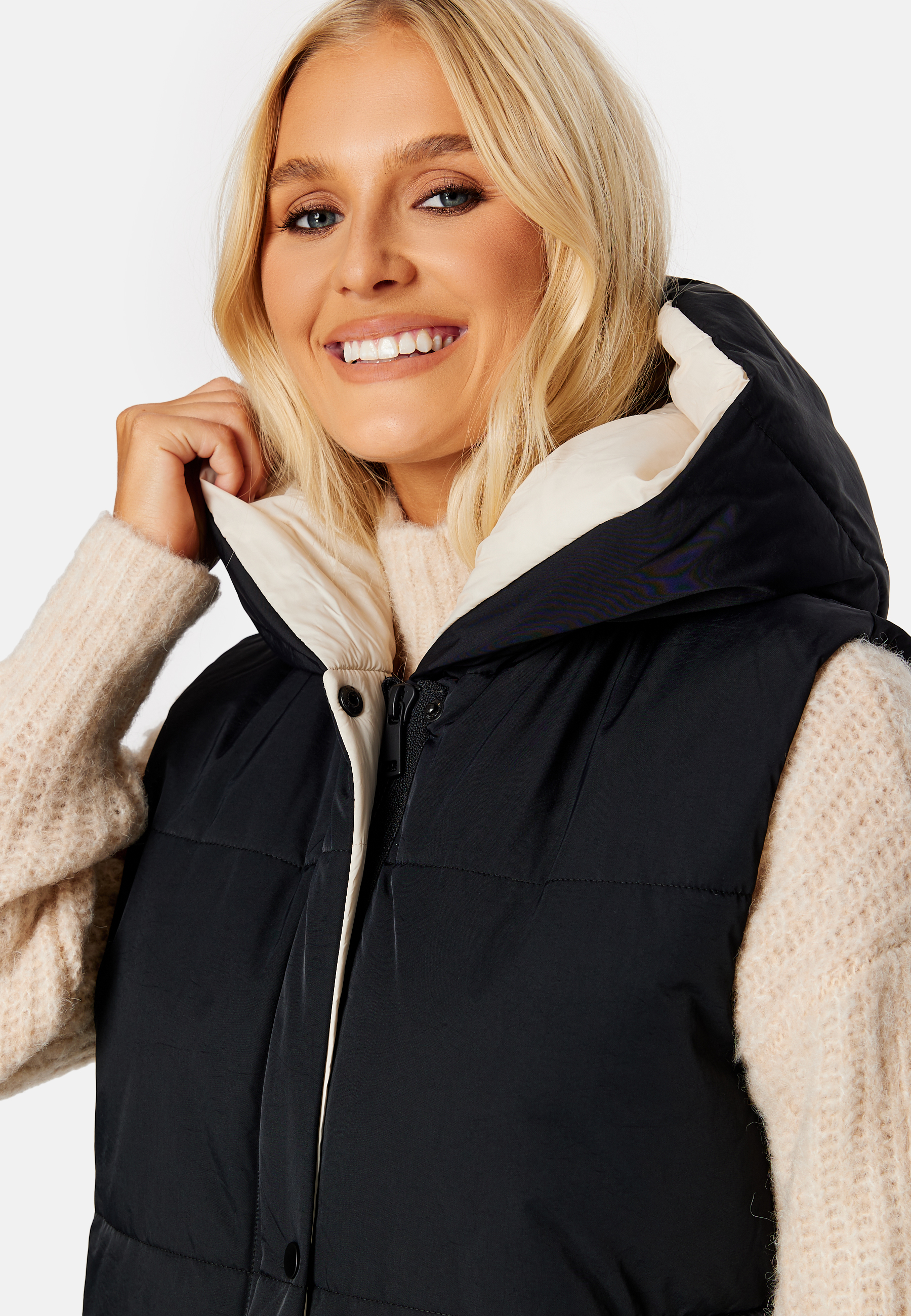 Aria S/L Hoodie Vest 5