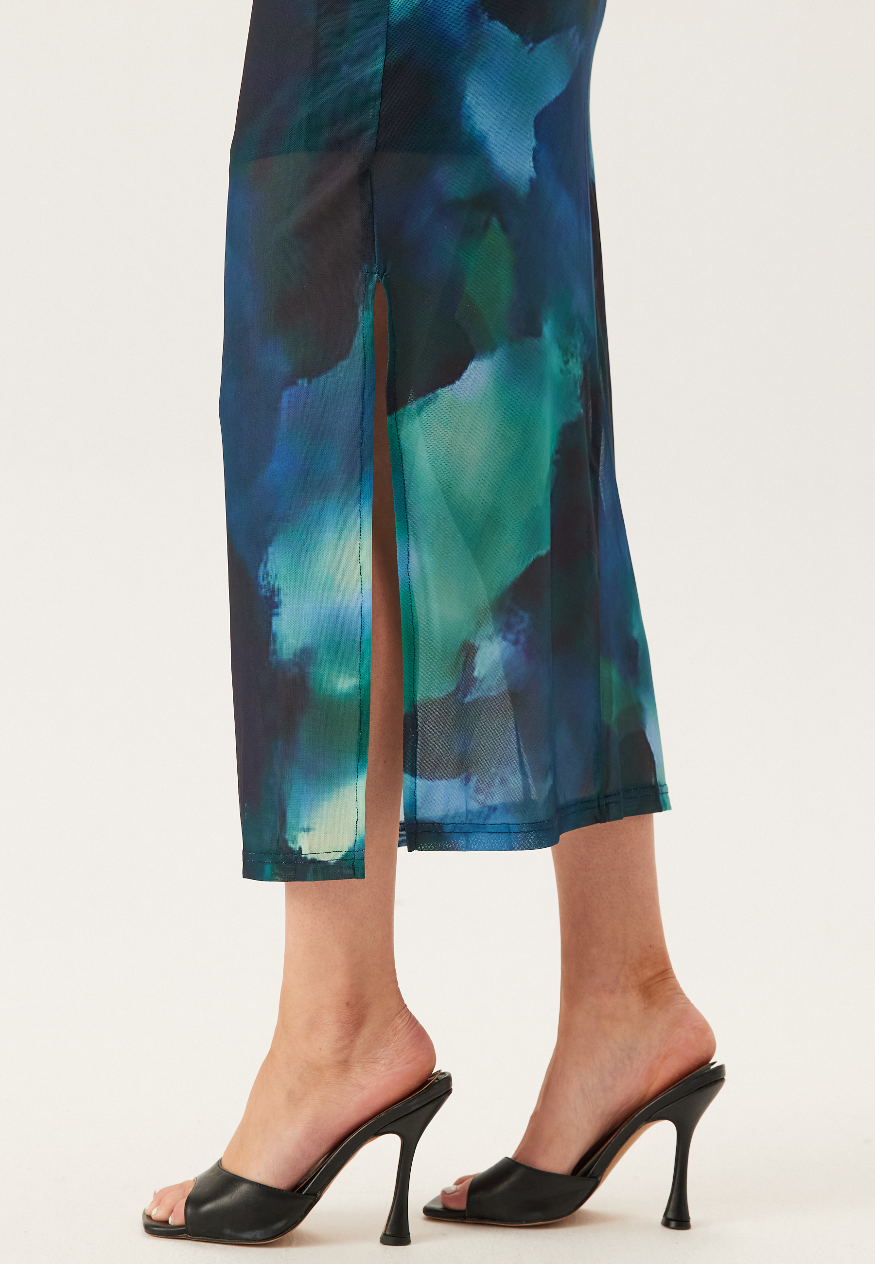 Objaila L/S RE LONG DRESS  RE 5