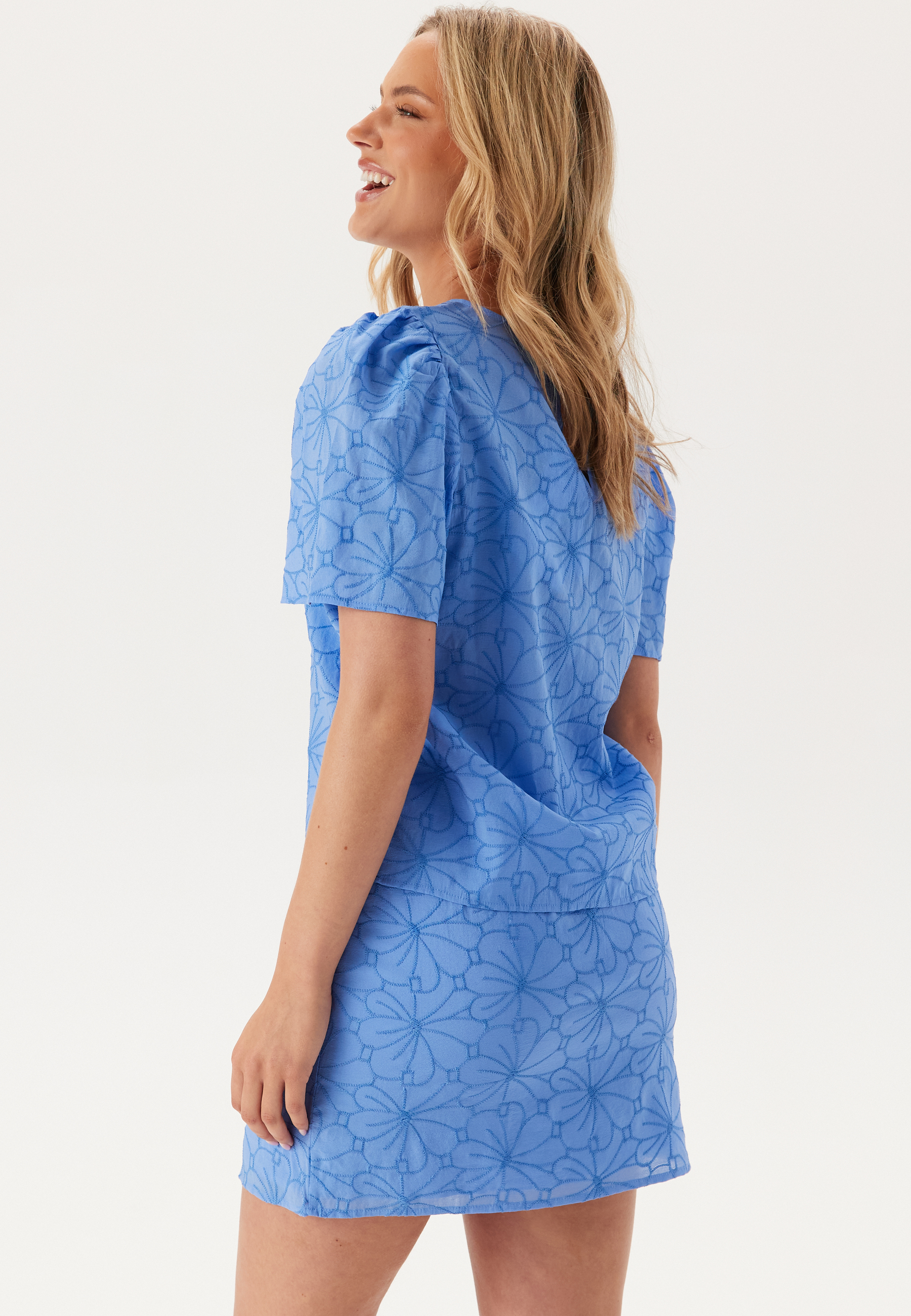 Objilly S/S RE O-NECK TOP  RE 2