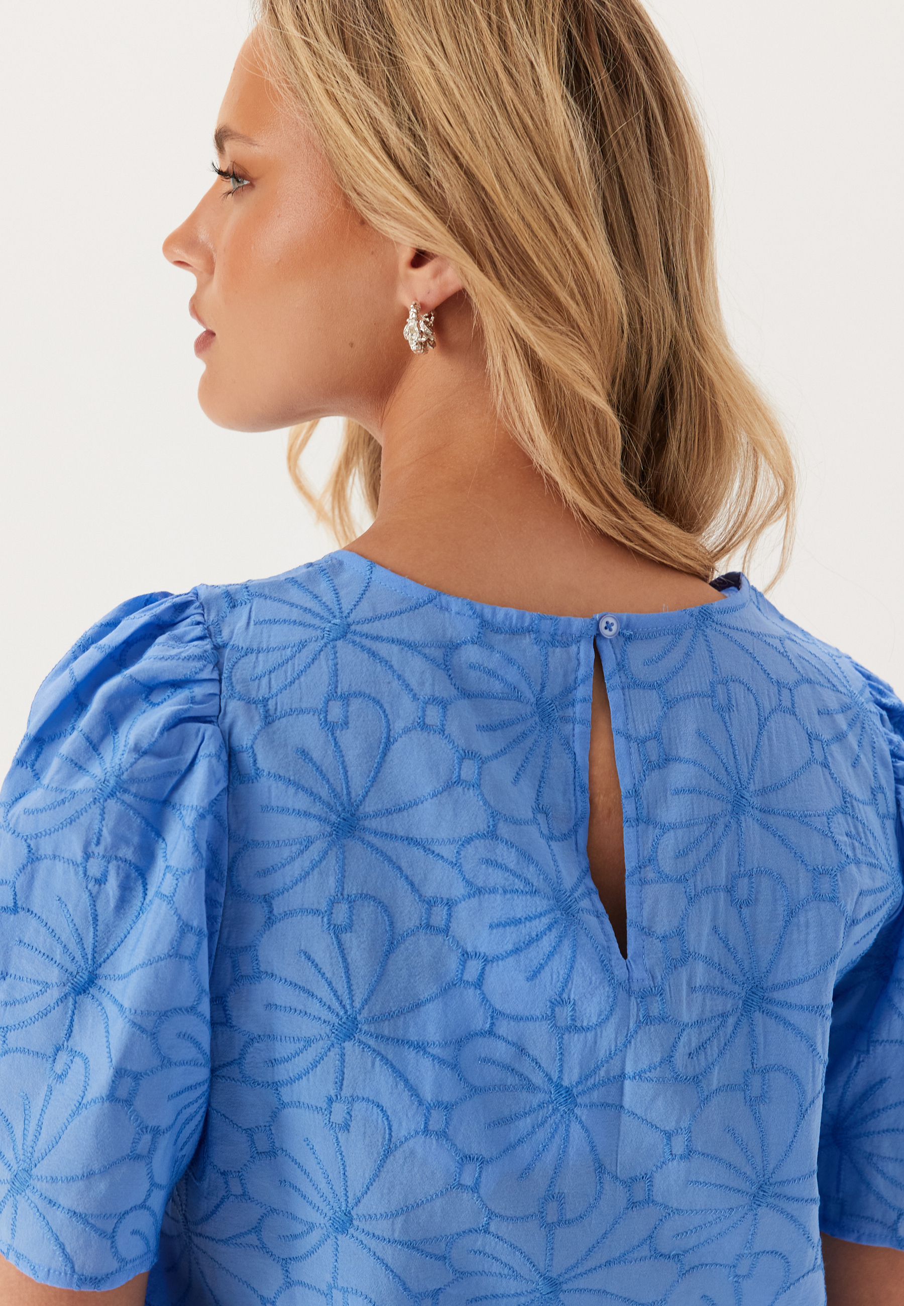 Objilly S/S RE O-NECK TOP  RE 3