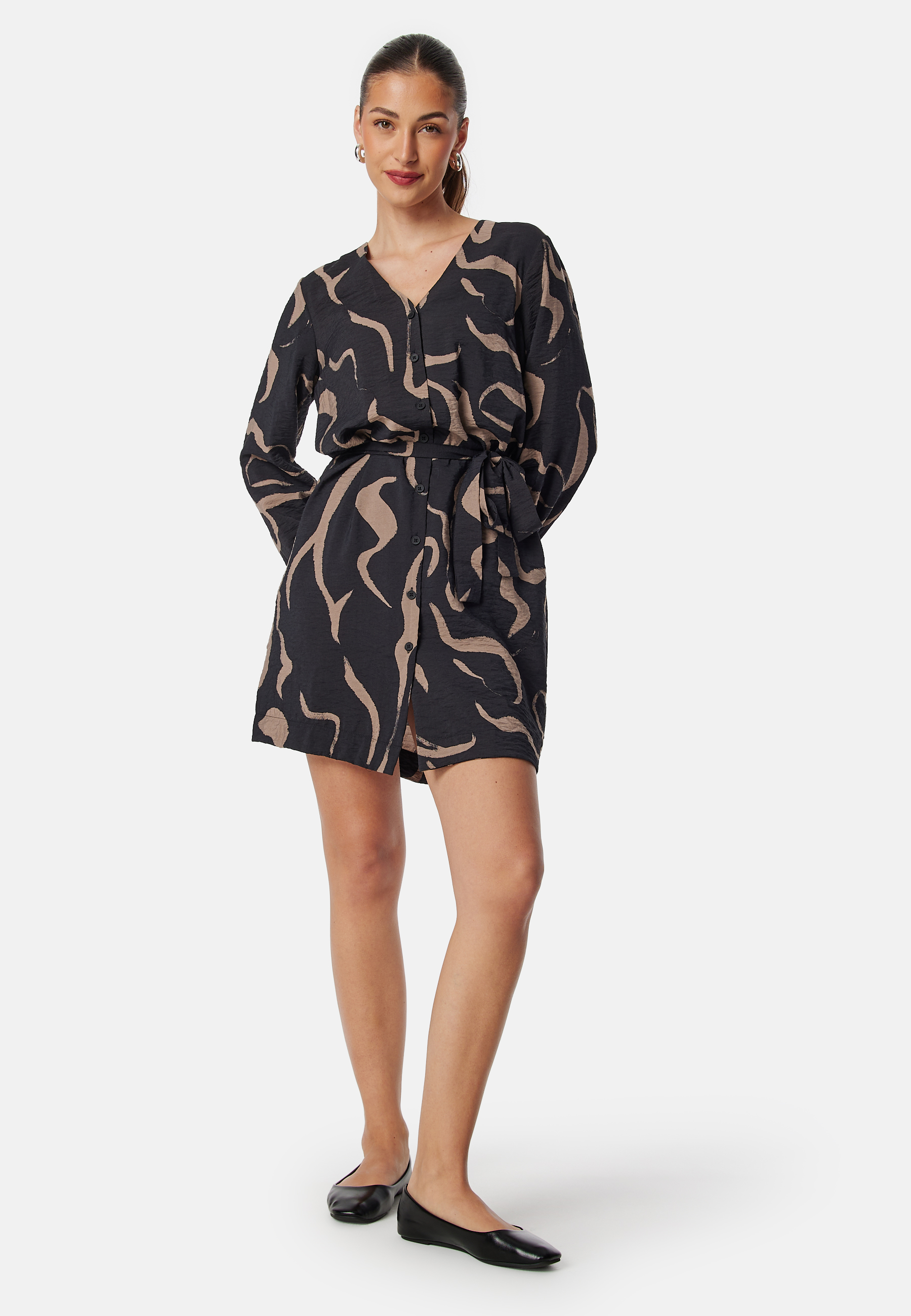 Objjacira L/S V-NECK SHORT DRESS 2