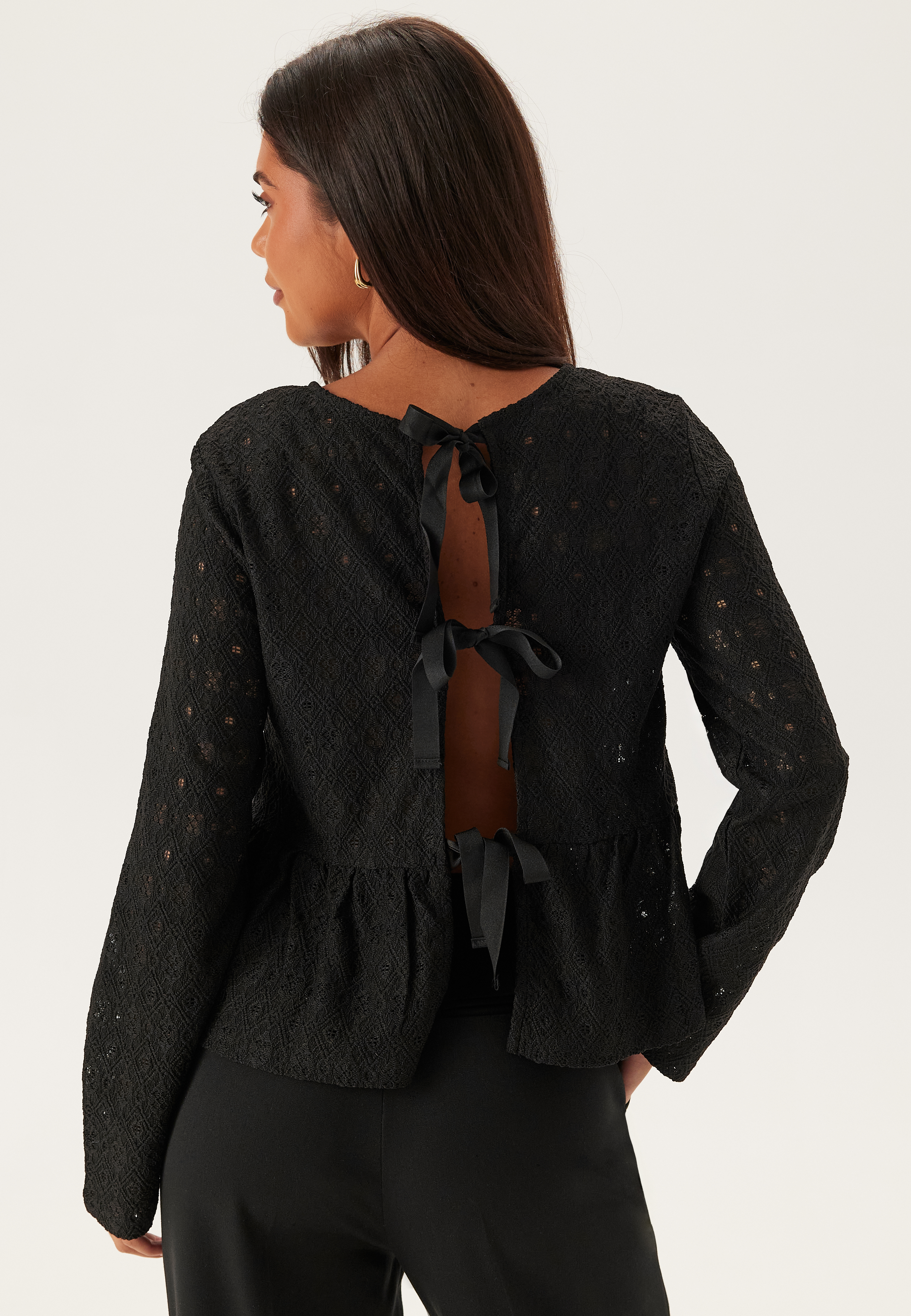 Objlaila L/S Re Tie Top 3