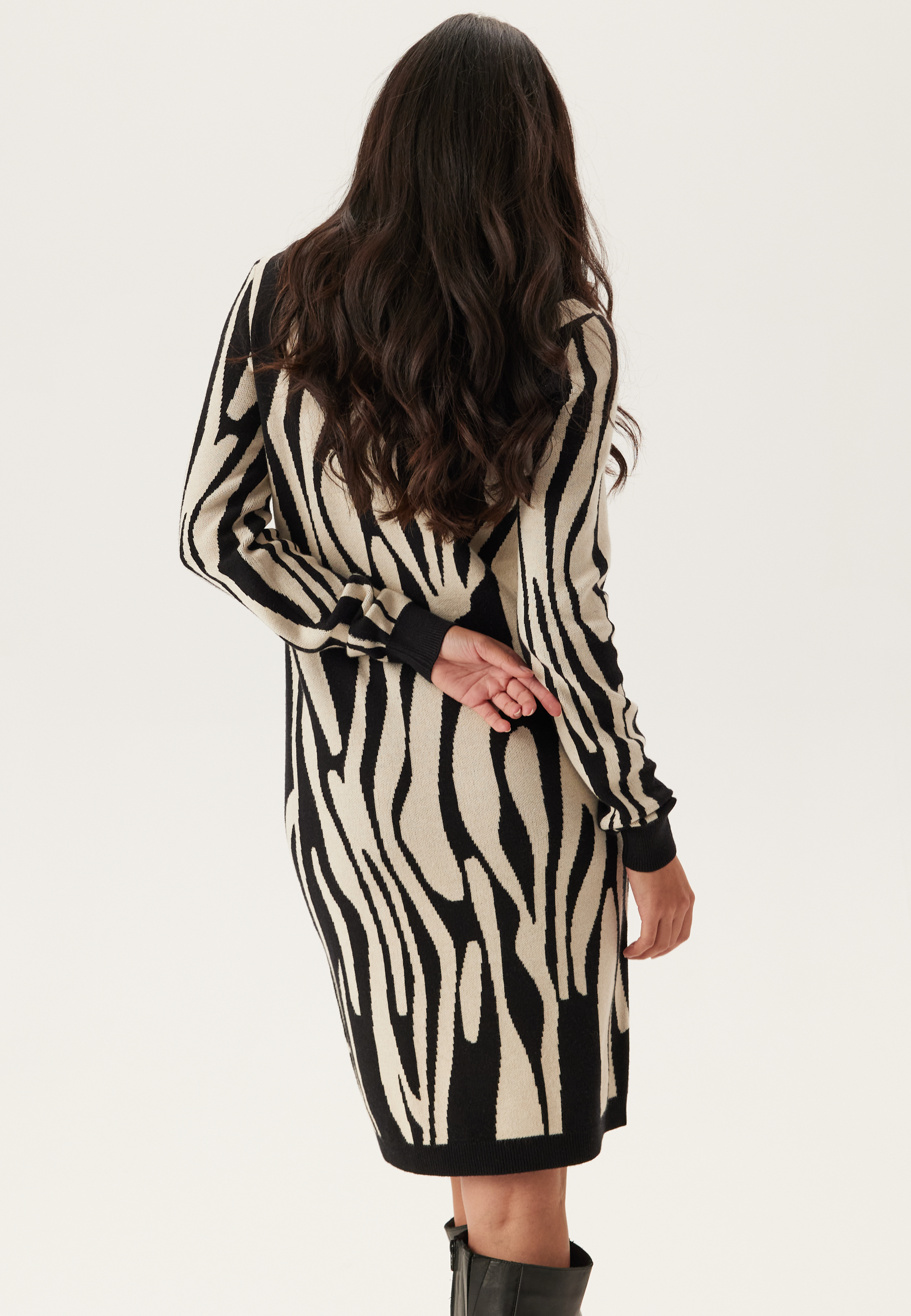 Objray L/S Knit Dress 3