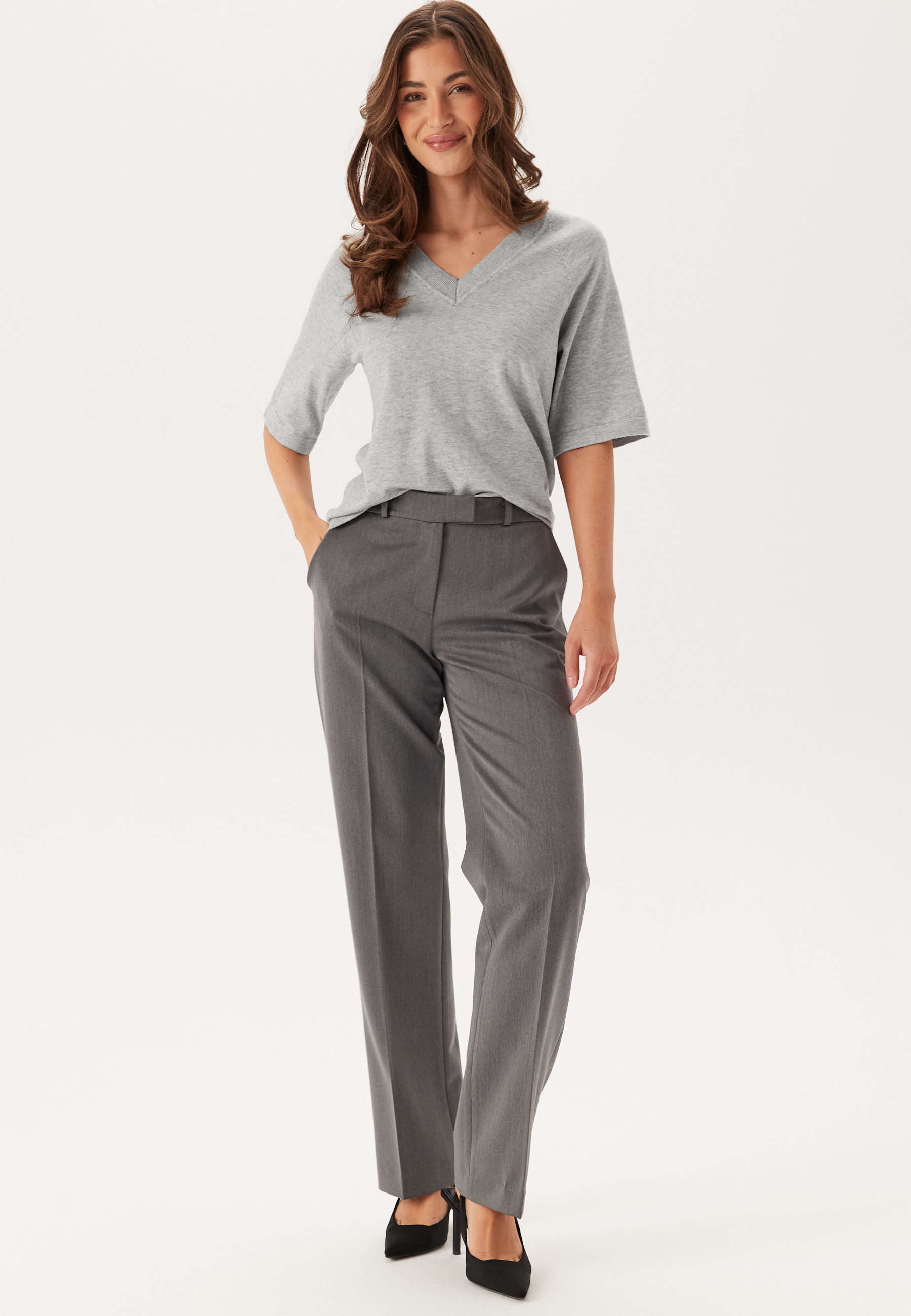 Objthess 2/4 LO V-NECK KNIT 2