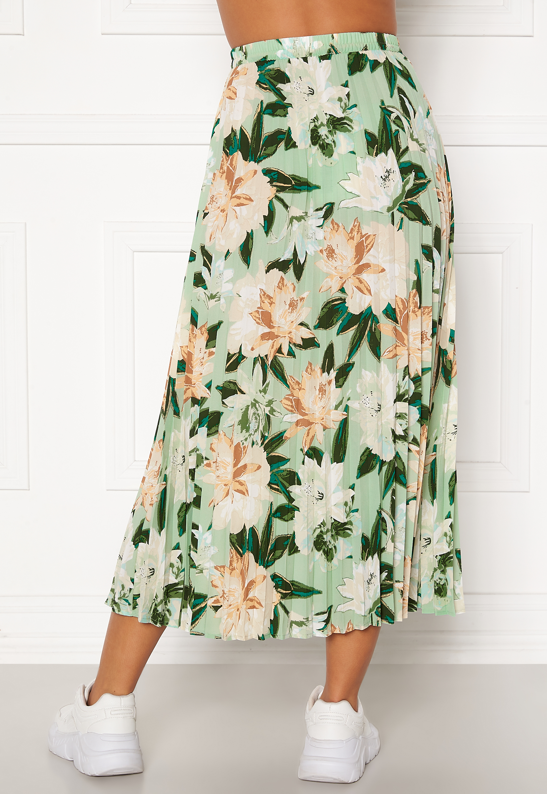 Alma Life Plisse Skirt 2