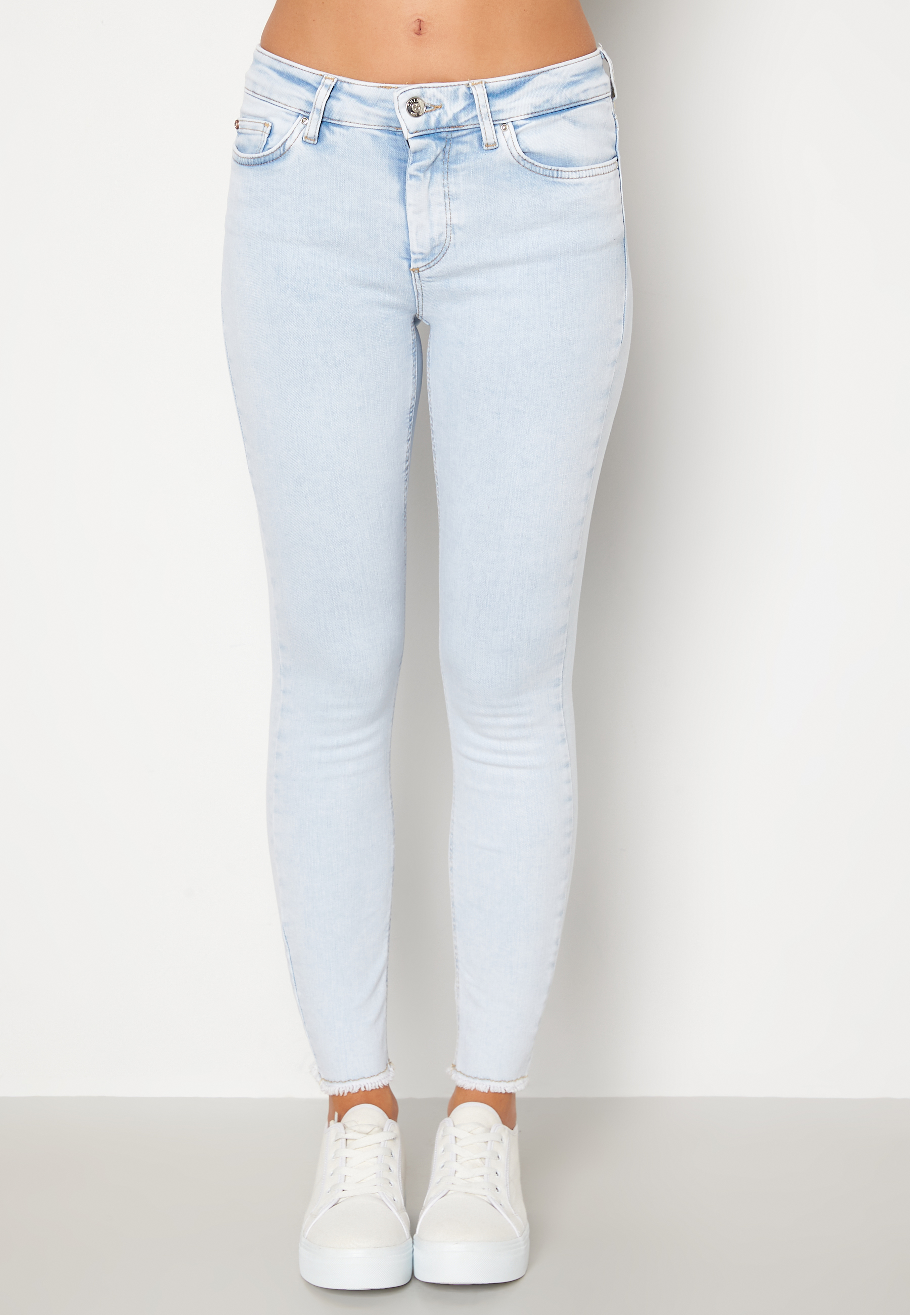 Blush Life Mid Jeans 2