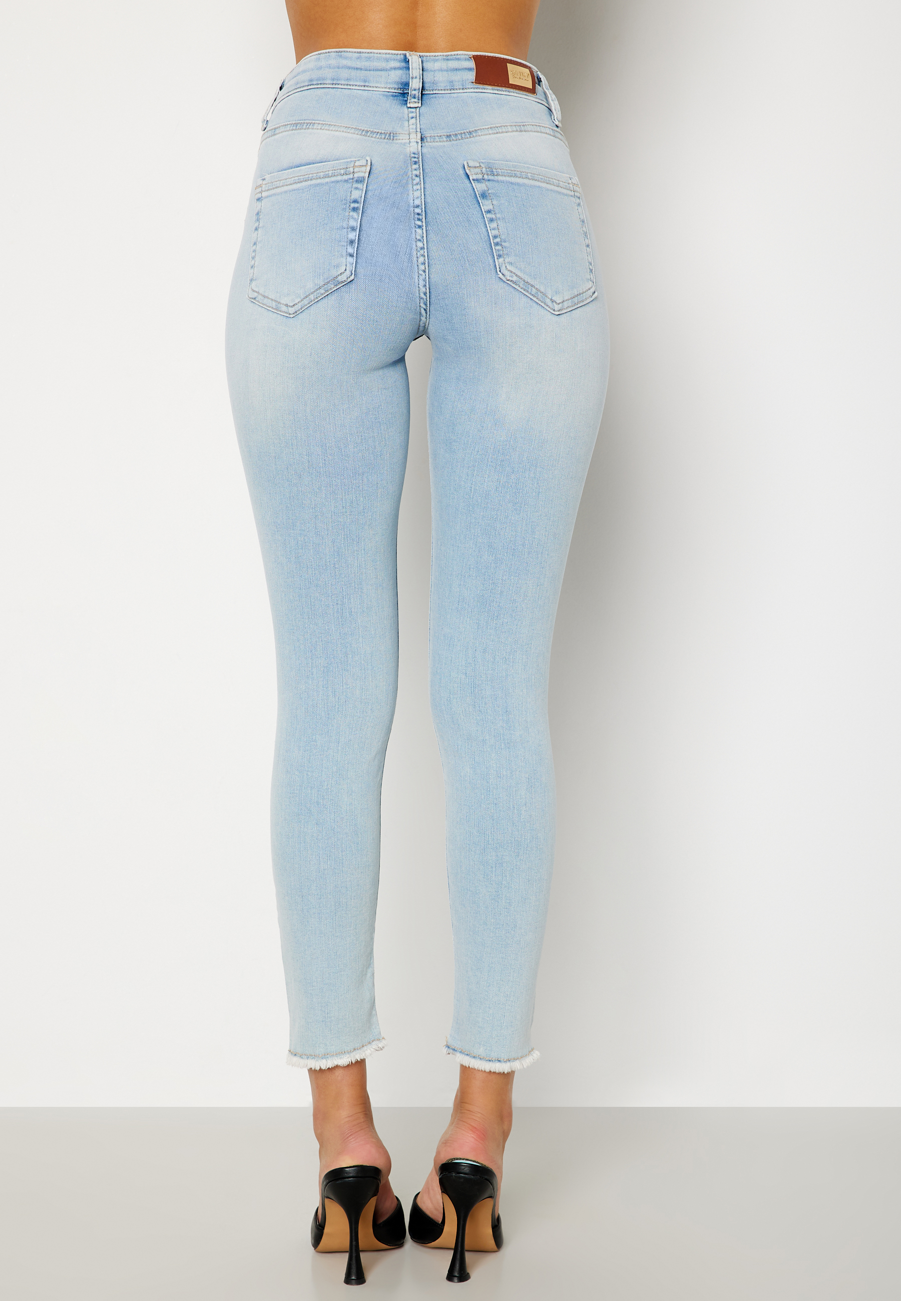 Blush Life Mid Jeans