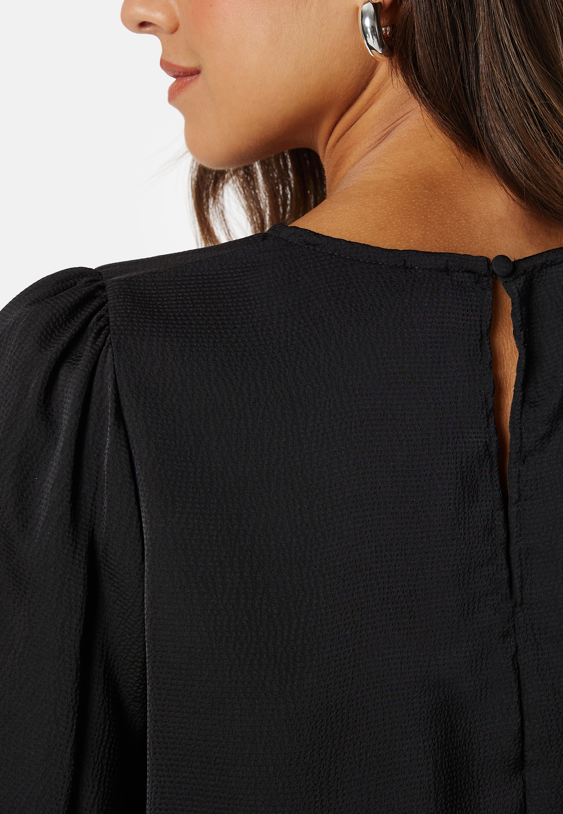 Jovana Ruby O-Neck Top 4