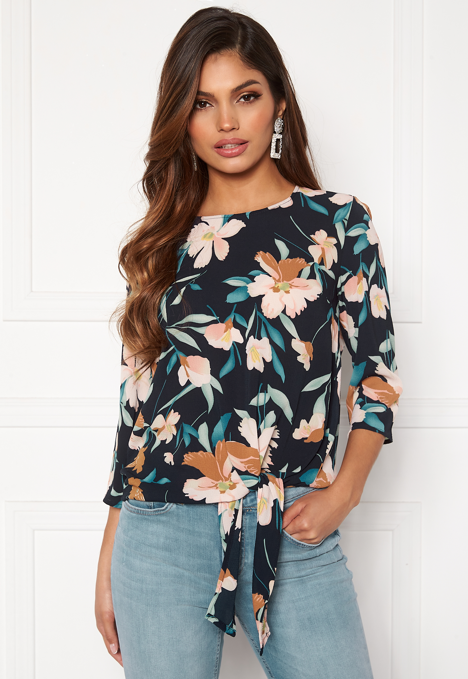 Nova Lux L/S 3/4 Knot Top