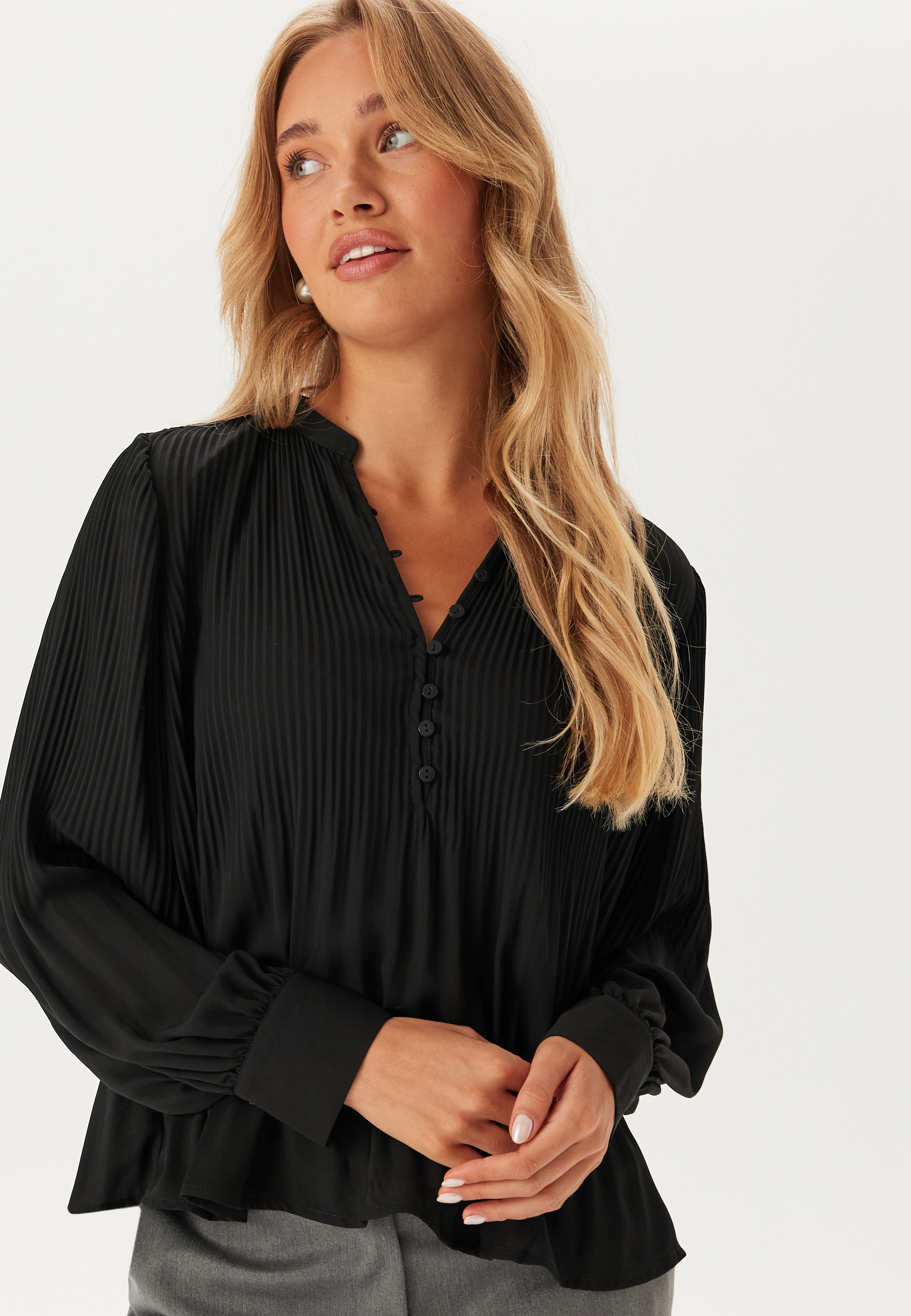 Onlronja Life L/S V-Neck Plisse 3