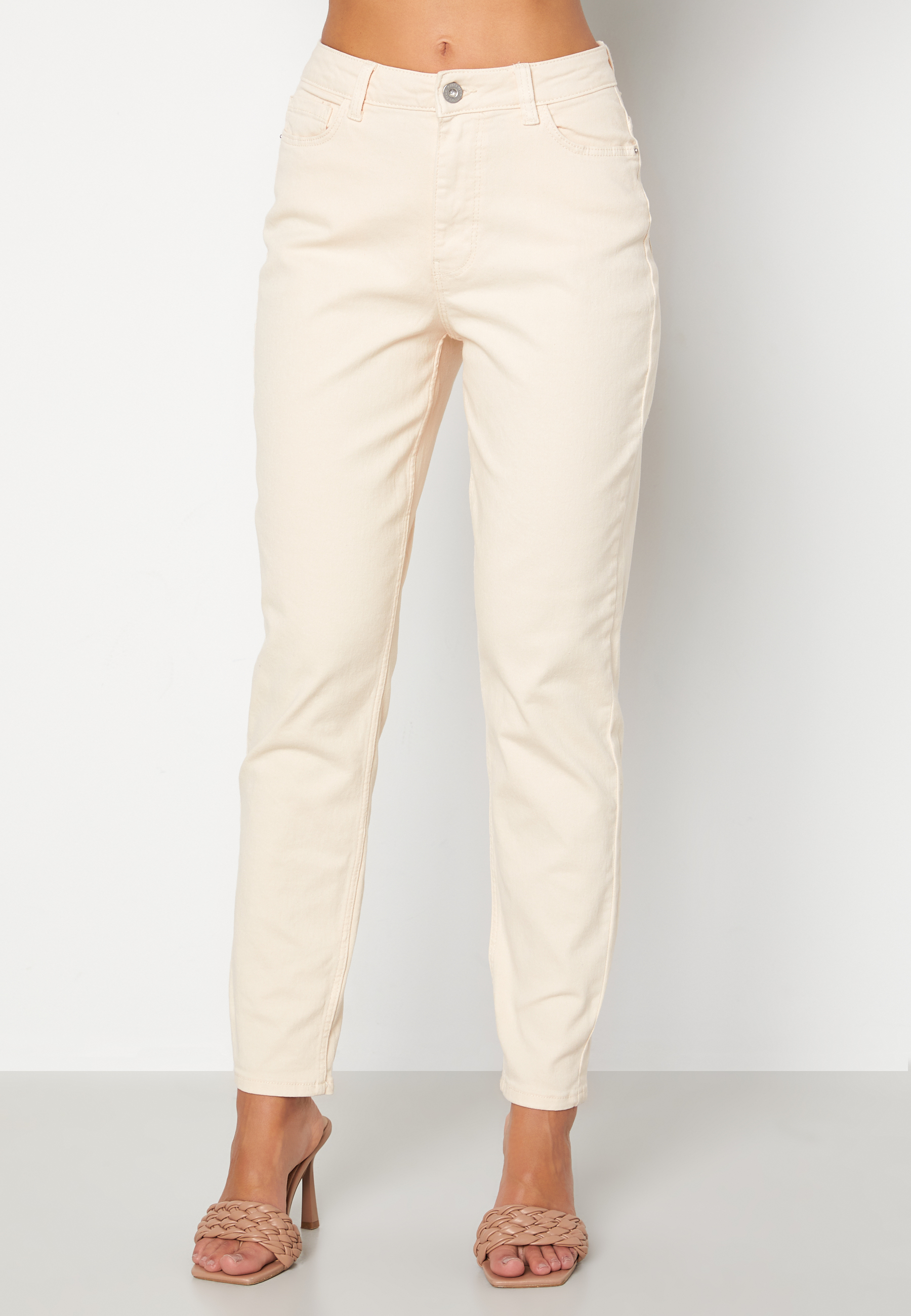 Kesia Mom HW Jeans 2