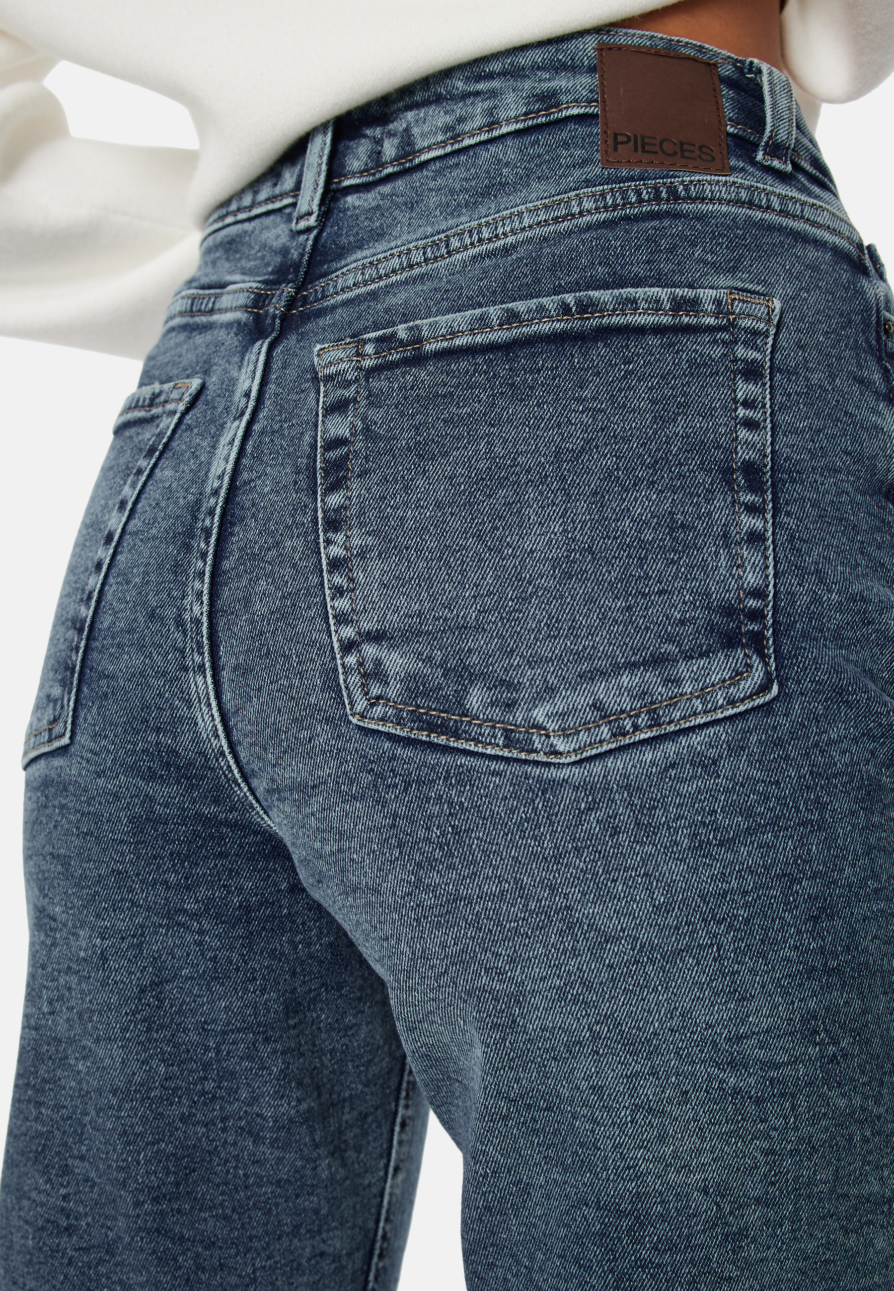 Pcbella High Waist Tap Dest Ank Jeans 3