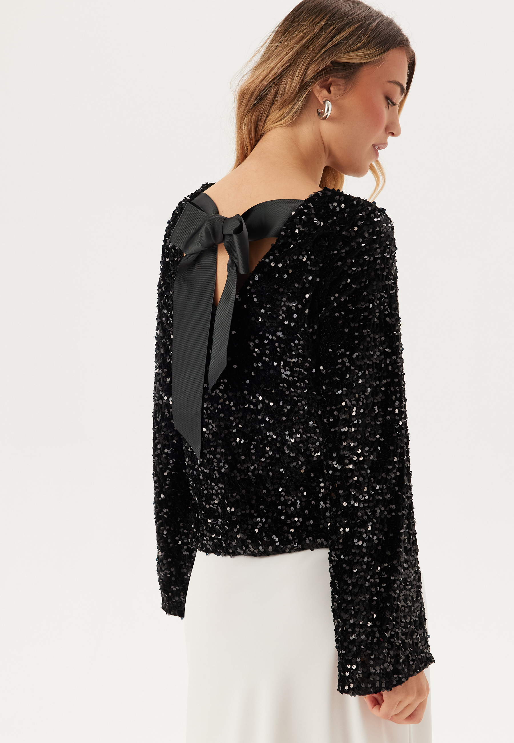 Pckam Ls Deep Back Bow Top 3