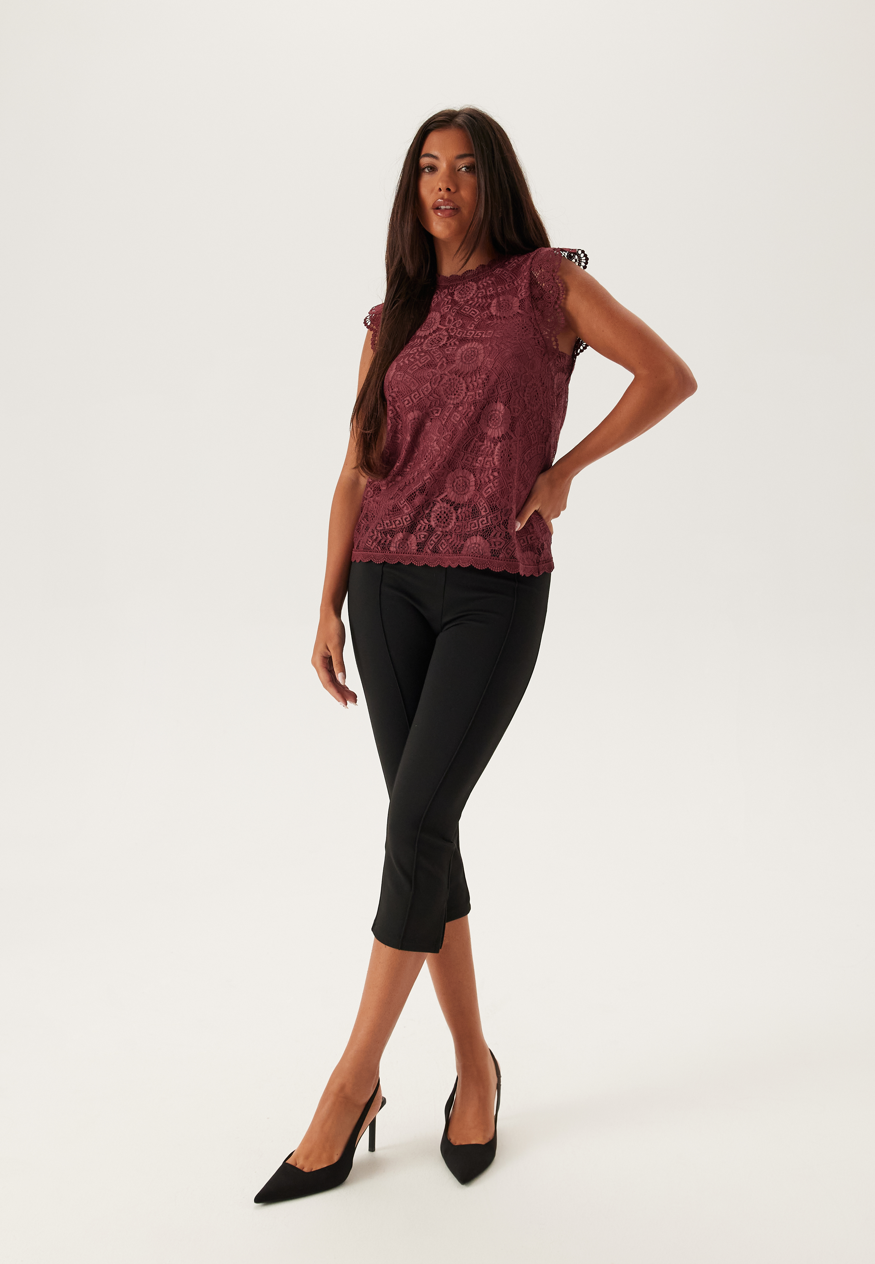 Pcolline SL Lace Top 2