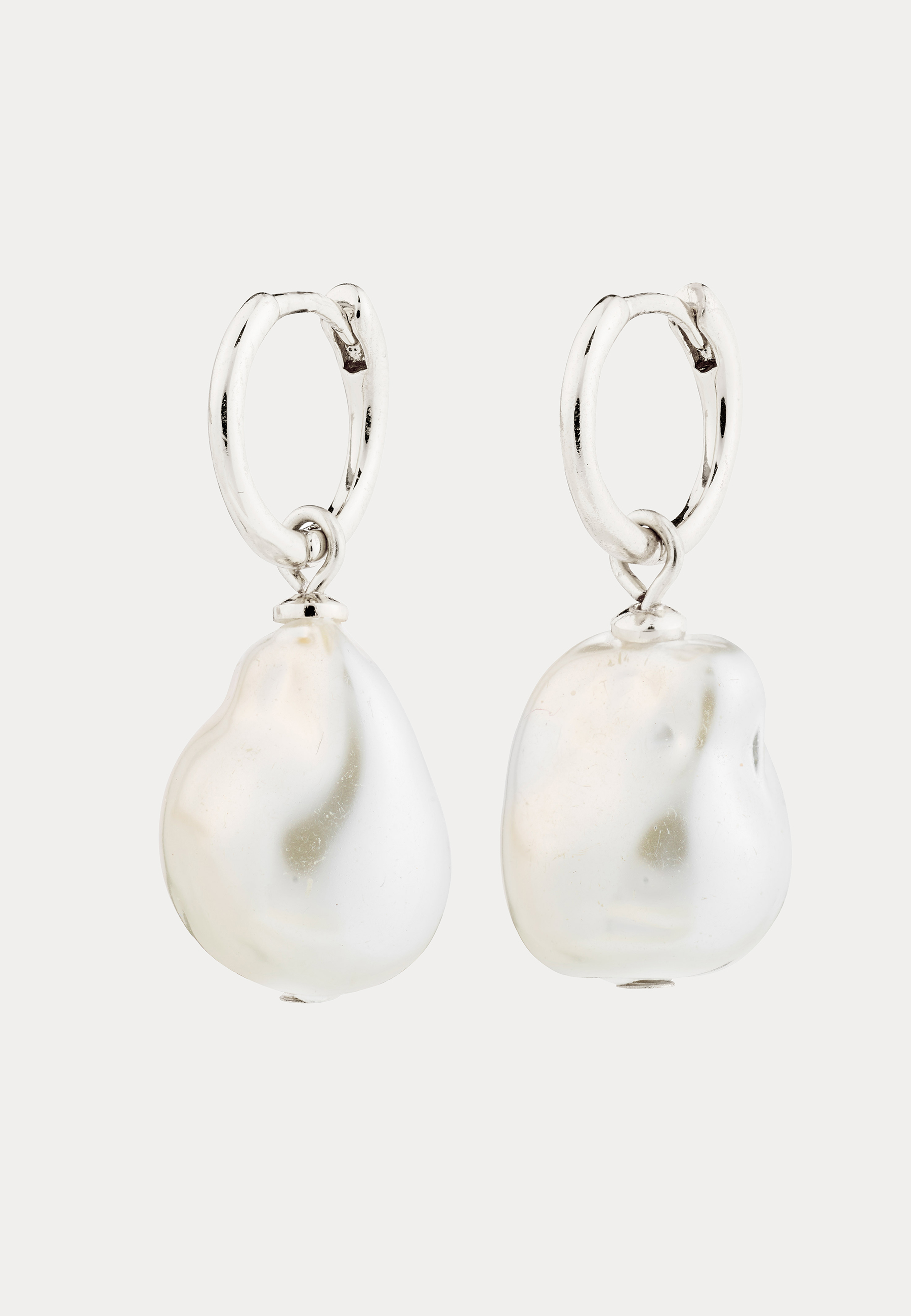Sky Pearl Earrings Silver-plat 3