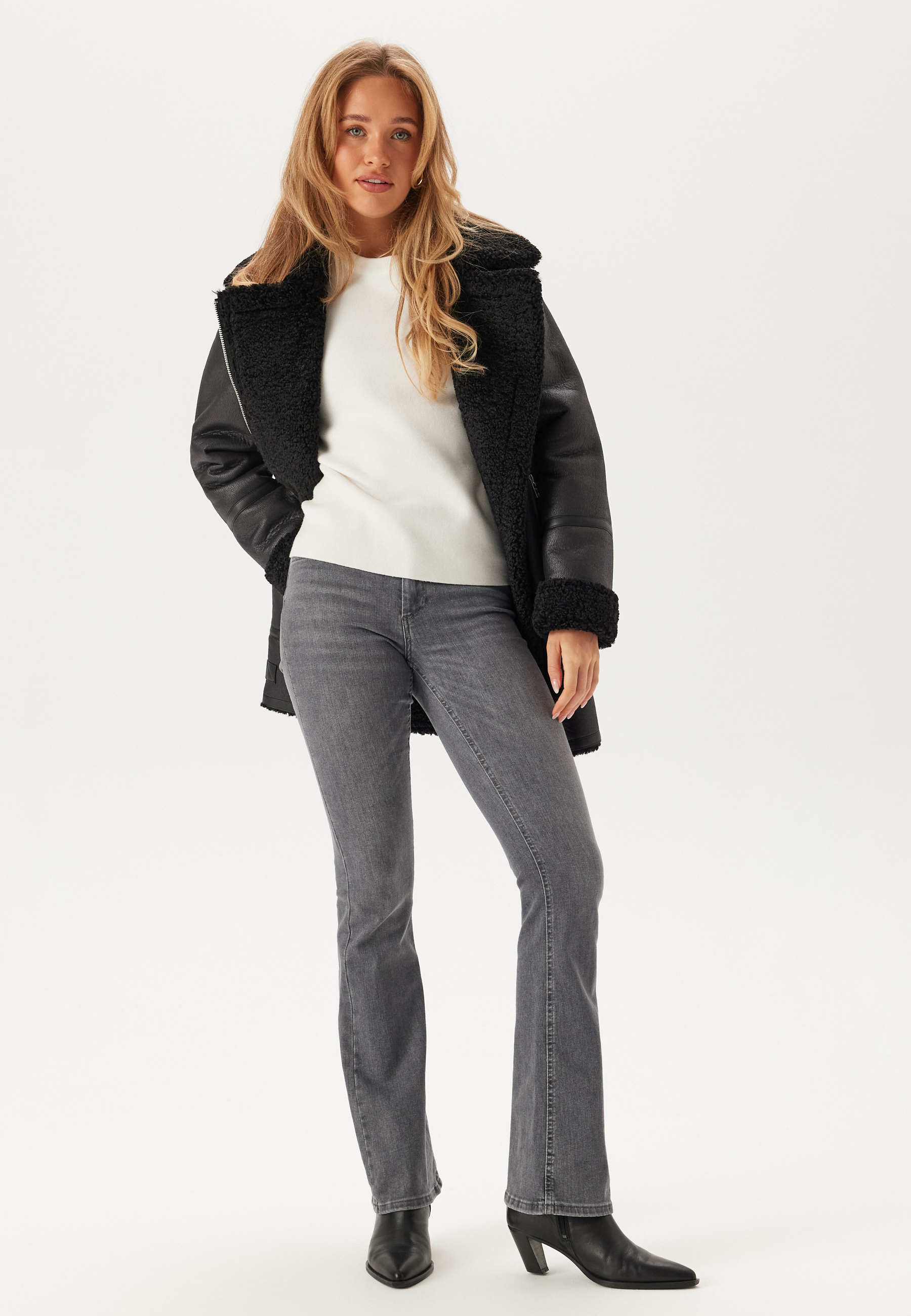Delia Coat 2