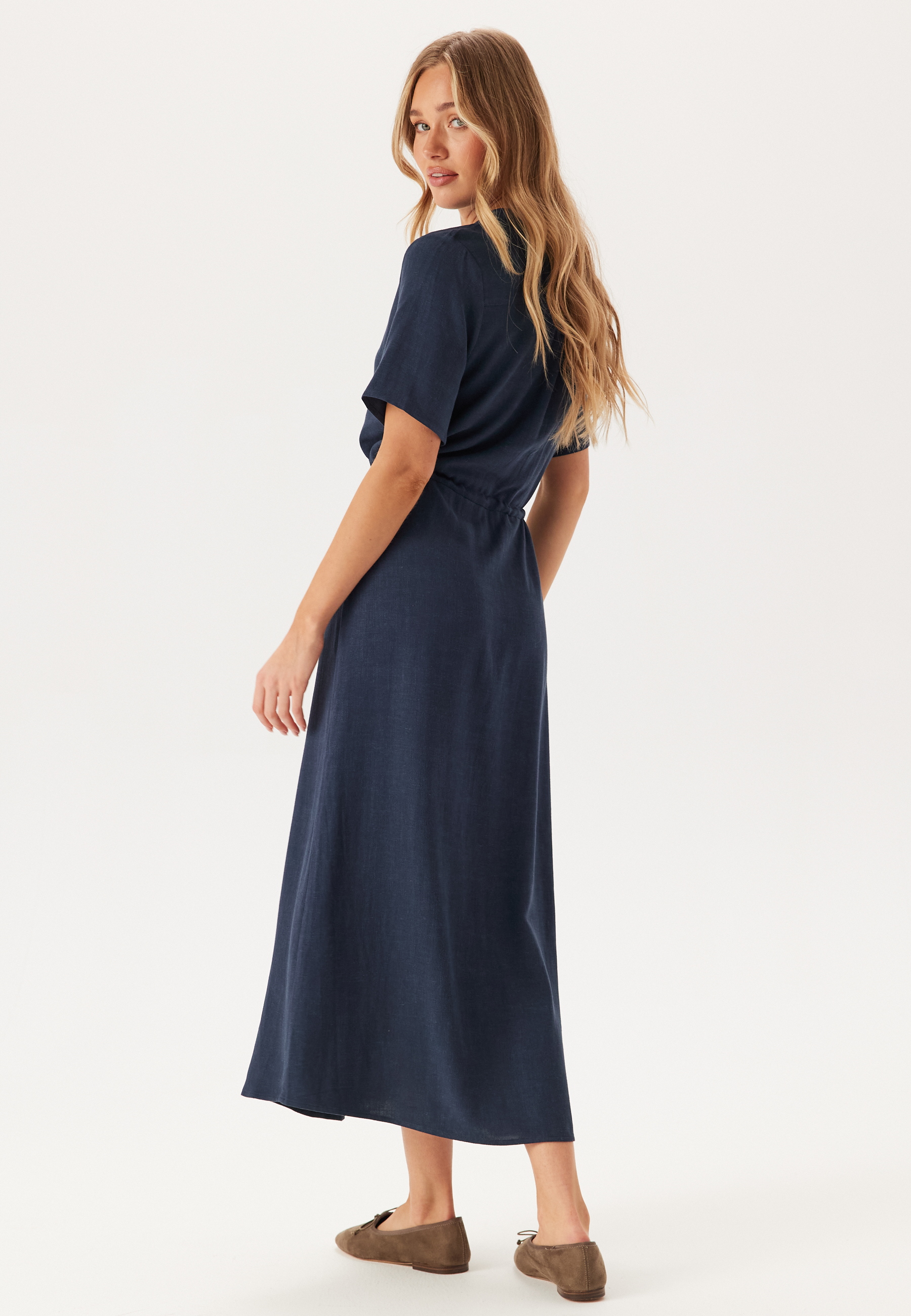 Alternativ bild 1 för SELECTED FEMME Slfviva-damina Ss Ankle Sun Dr Dark Sapphire 40