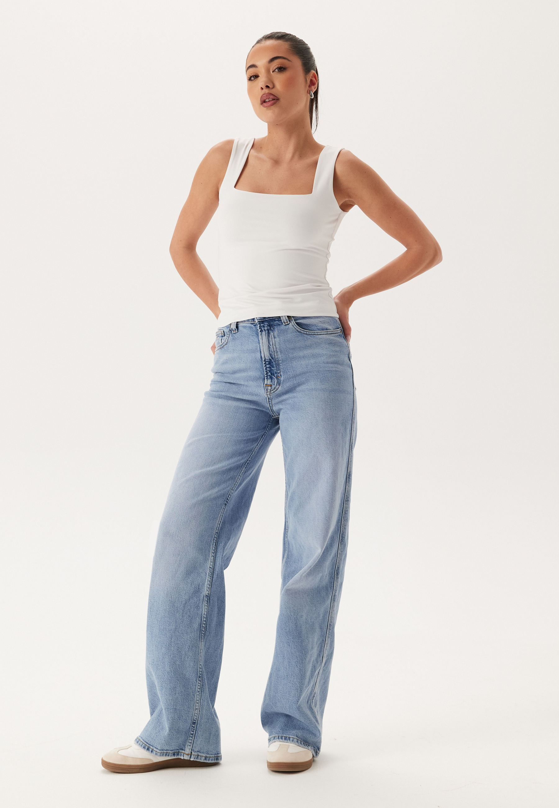 Claire Hr Wd Bi0112 2