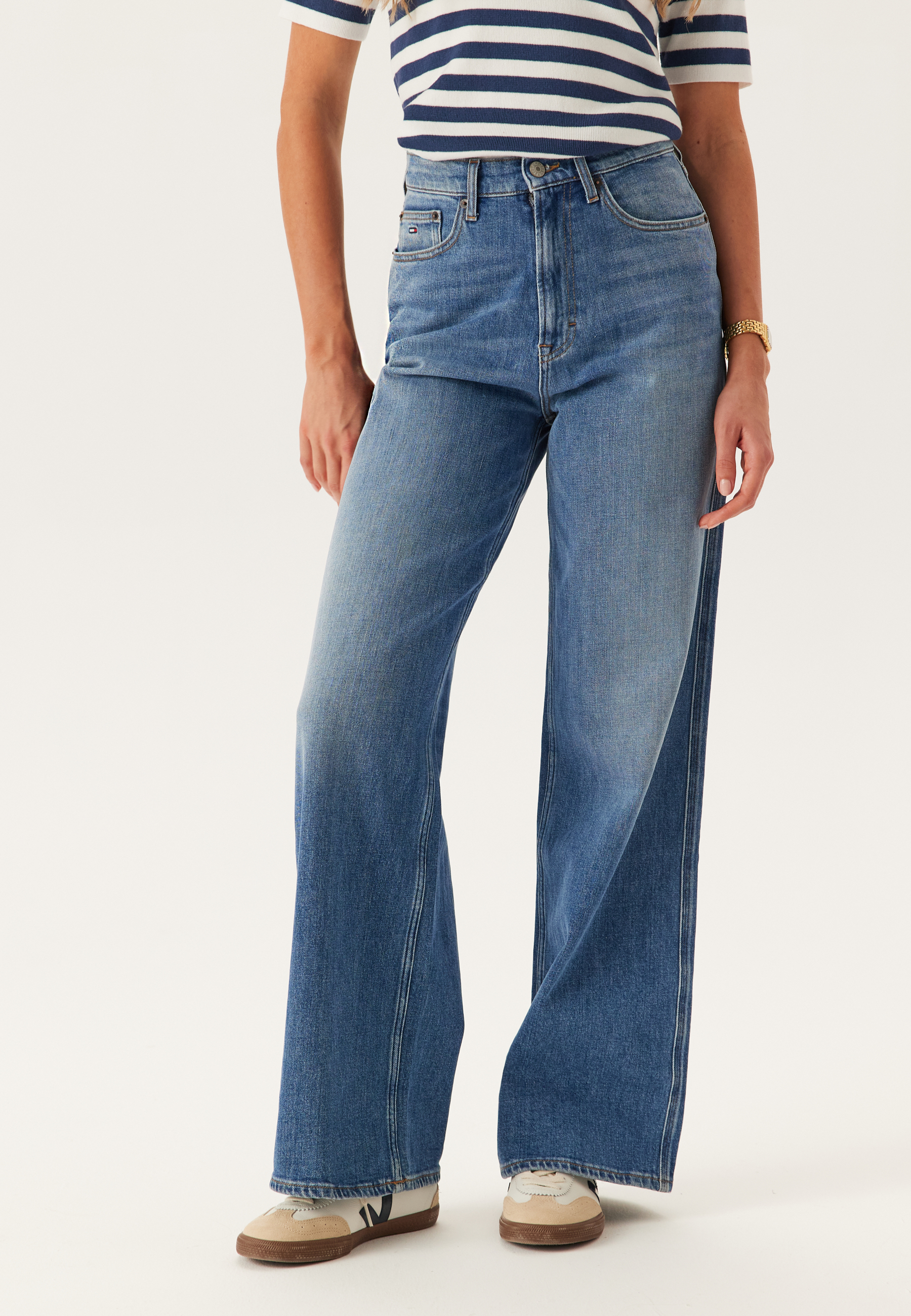 Claire Hr Wd Bi0134 Co 2