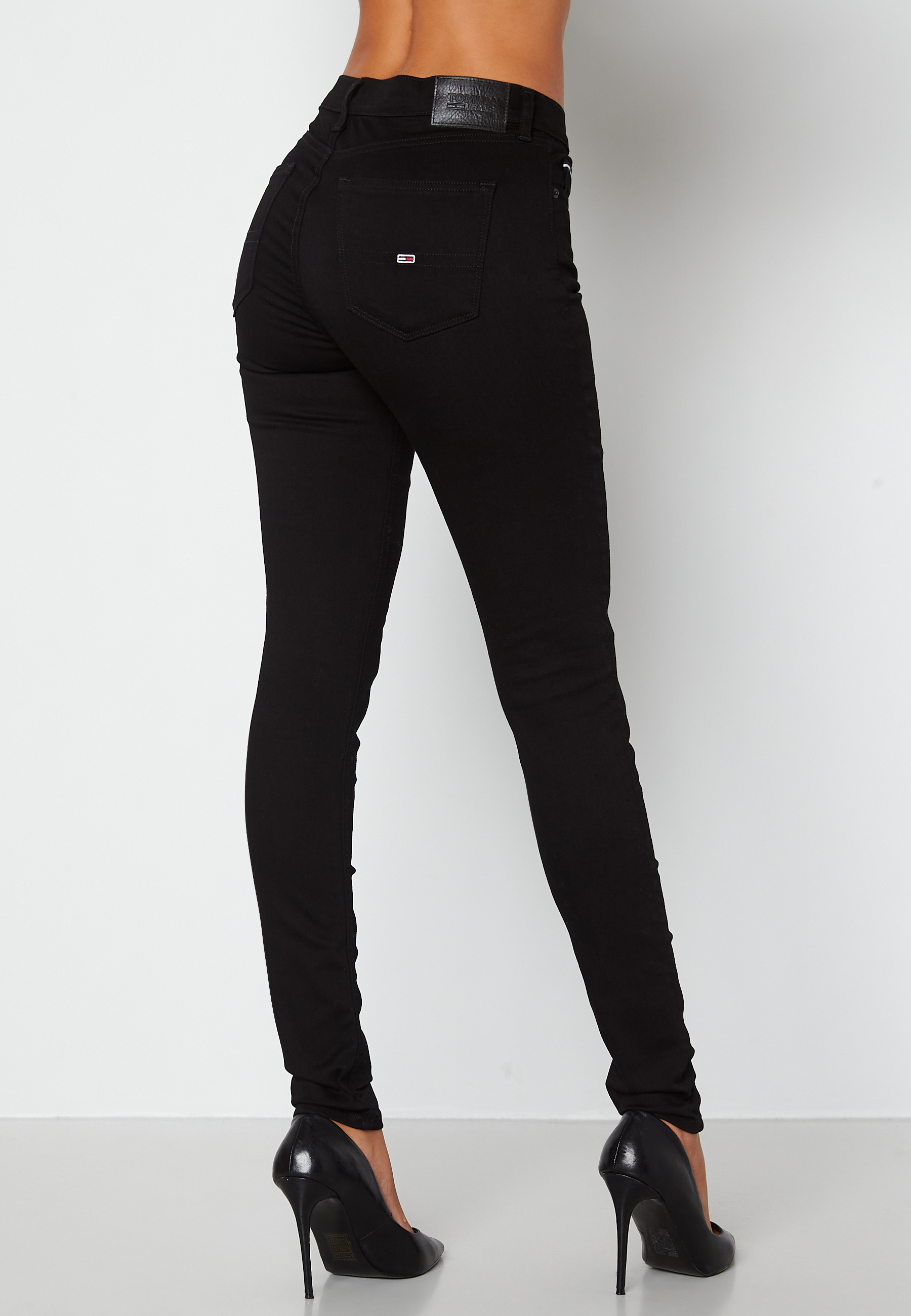 Nora MR Skinny 4