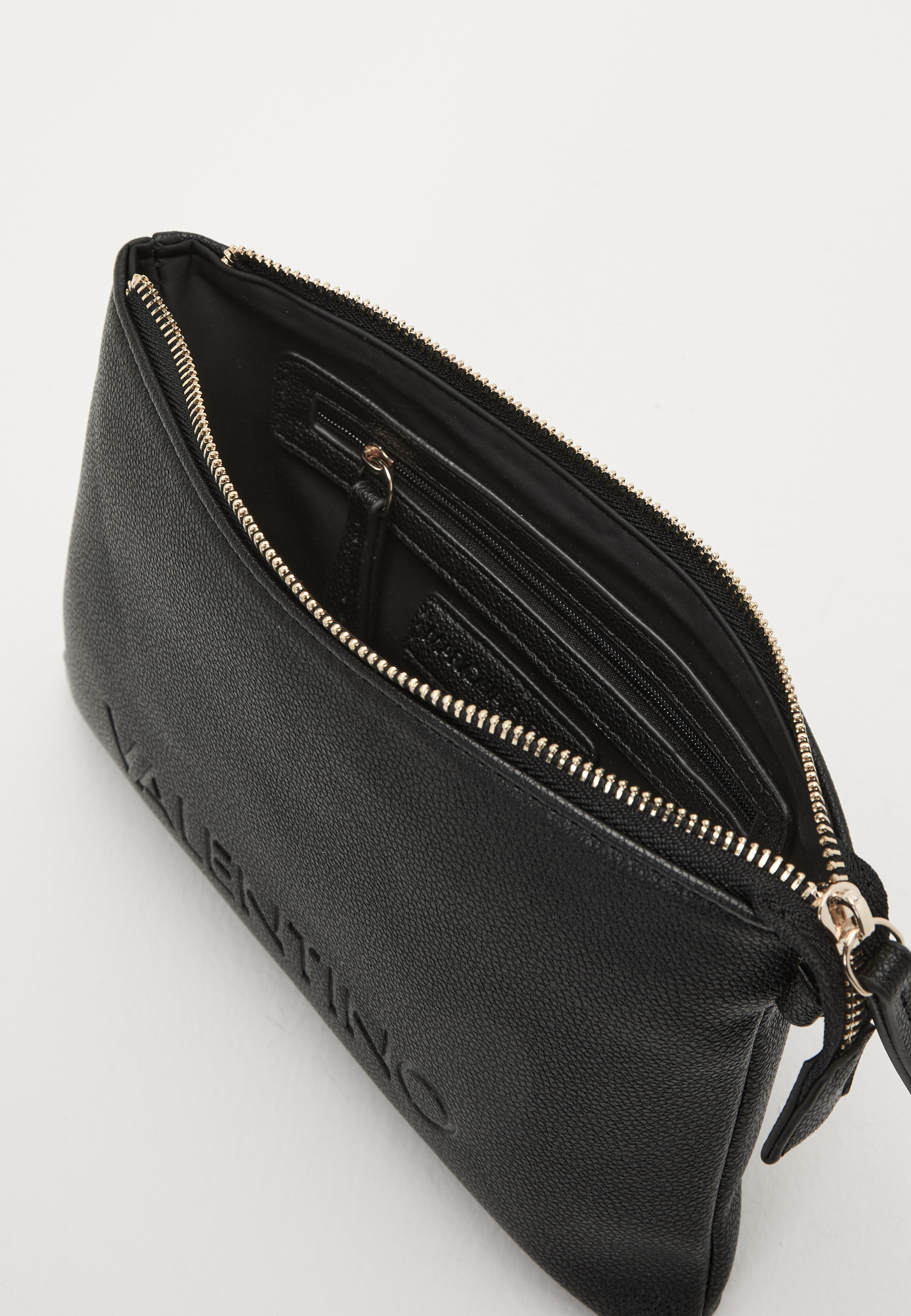 Foxy Re Pochette 3