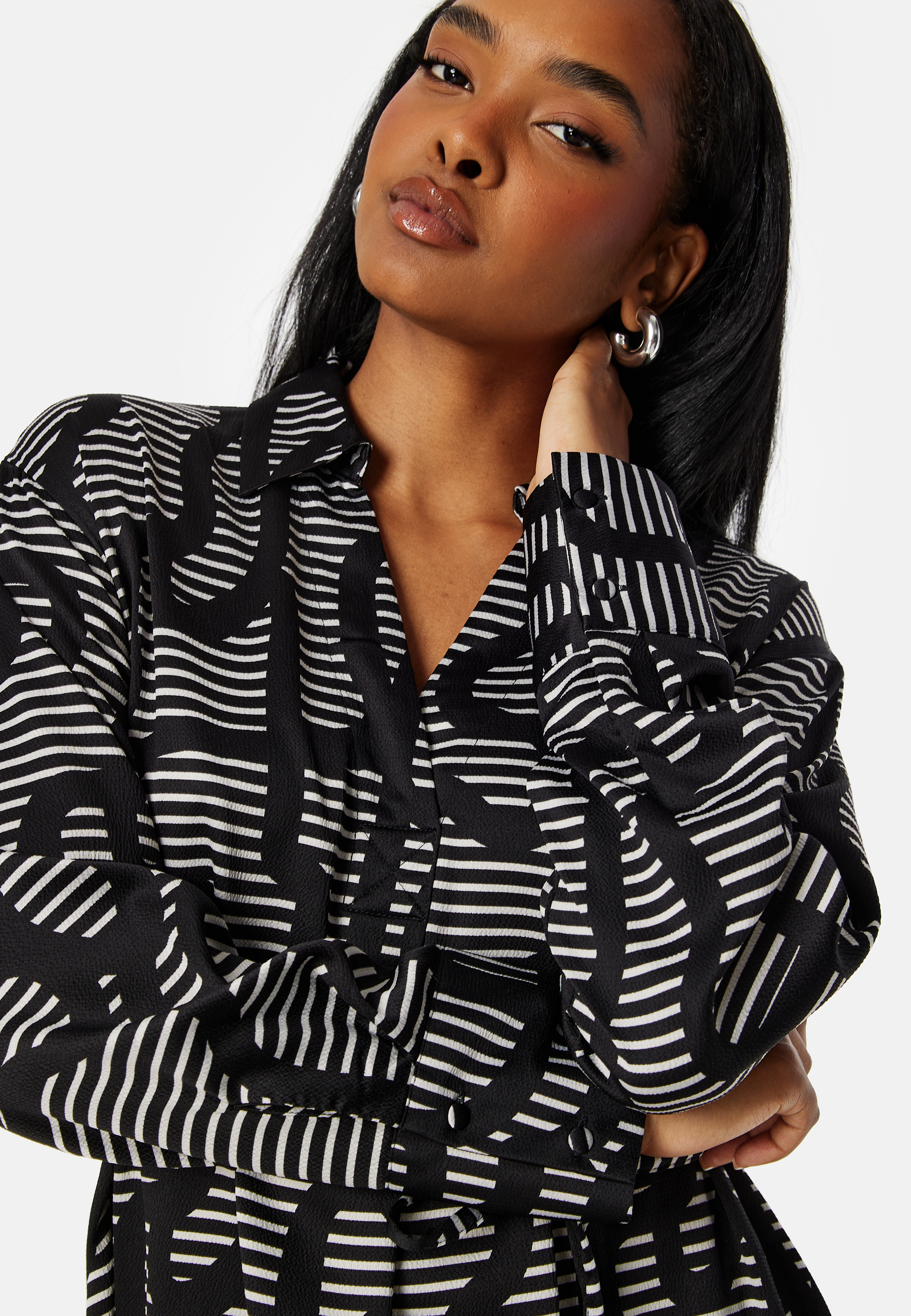 Daisy L/S V-Neck Calf Dress 2